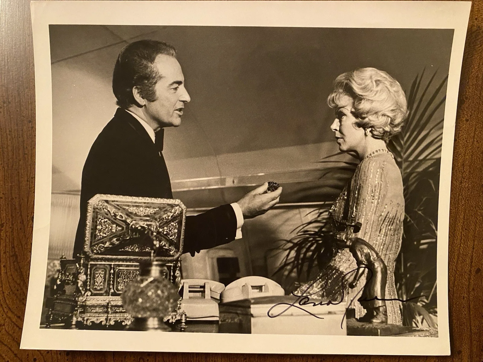 Lana Turner — Lana Turner Signed Autographed Photo With COA Madame X Peyton Place