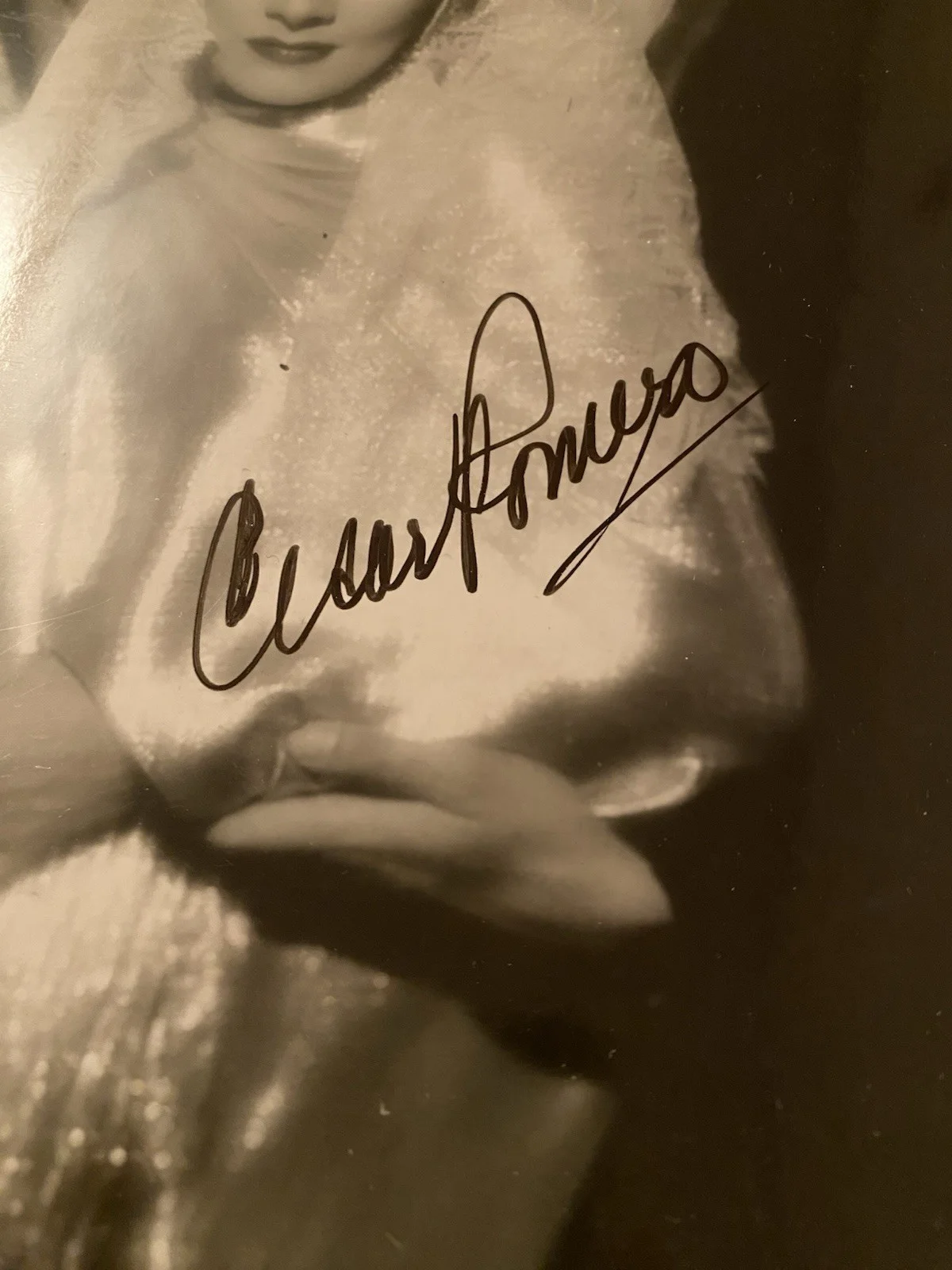 Cesar Romero — Cesar Romero Signed Autographed Photo With COA The Devil Is A Woman, image 3
