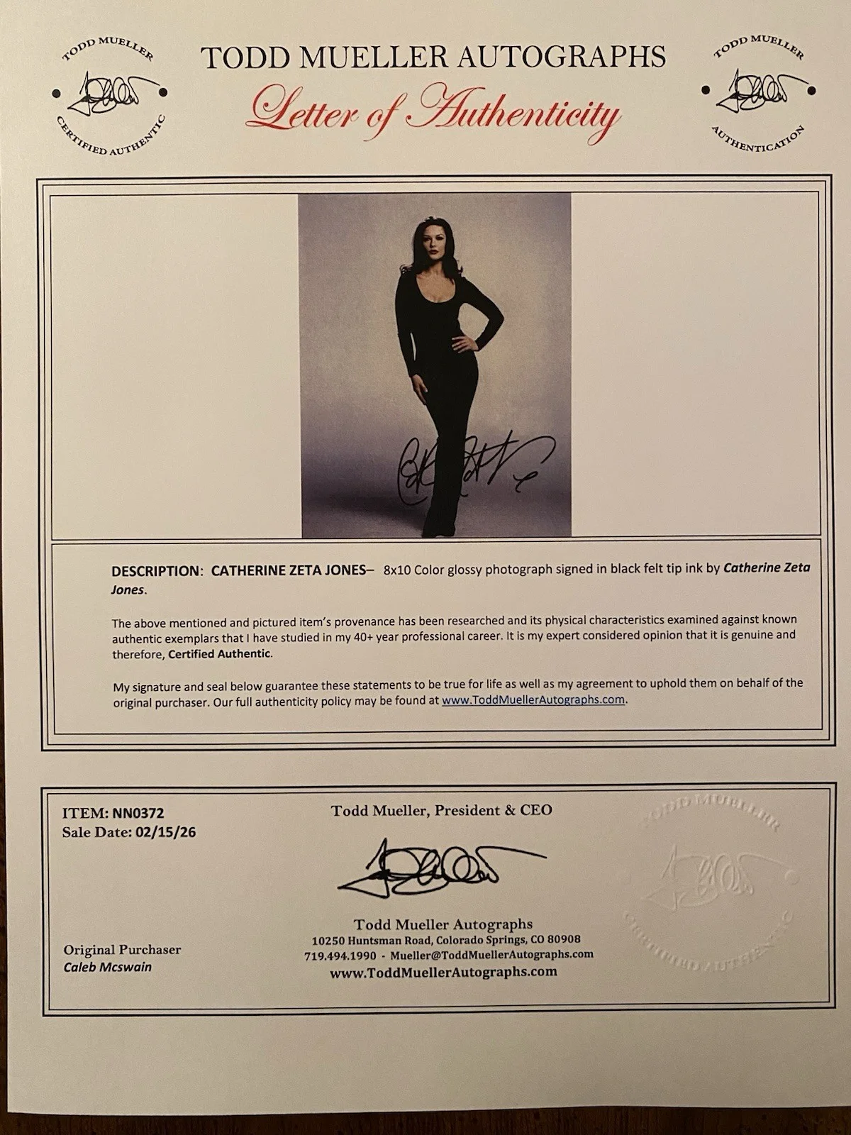 Catherine Zeta Jones — Catherine Zeta Jones Signed Autographed Photo With COA Chicago Wednesday Zorro, изображение 4