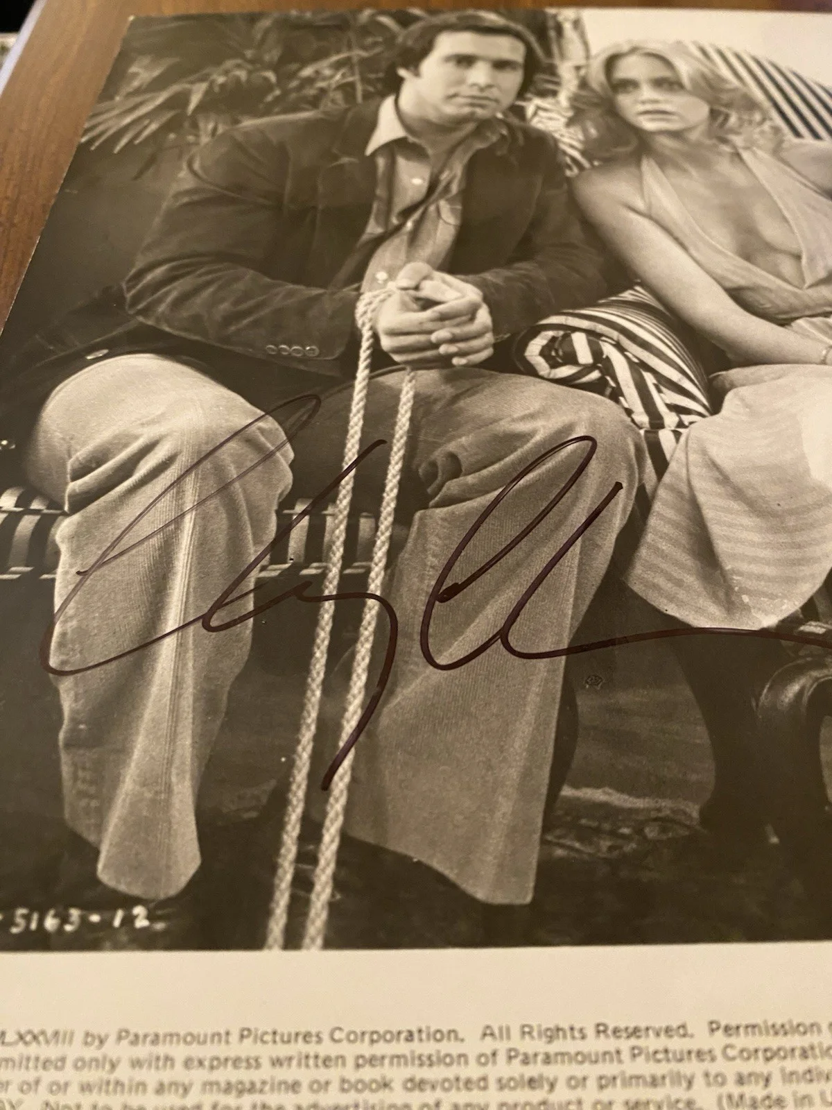 Chevy Chase — Chevy Chase Signed Autographed 8x10 Photo With COA Foul Play NICE, image 3