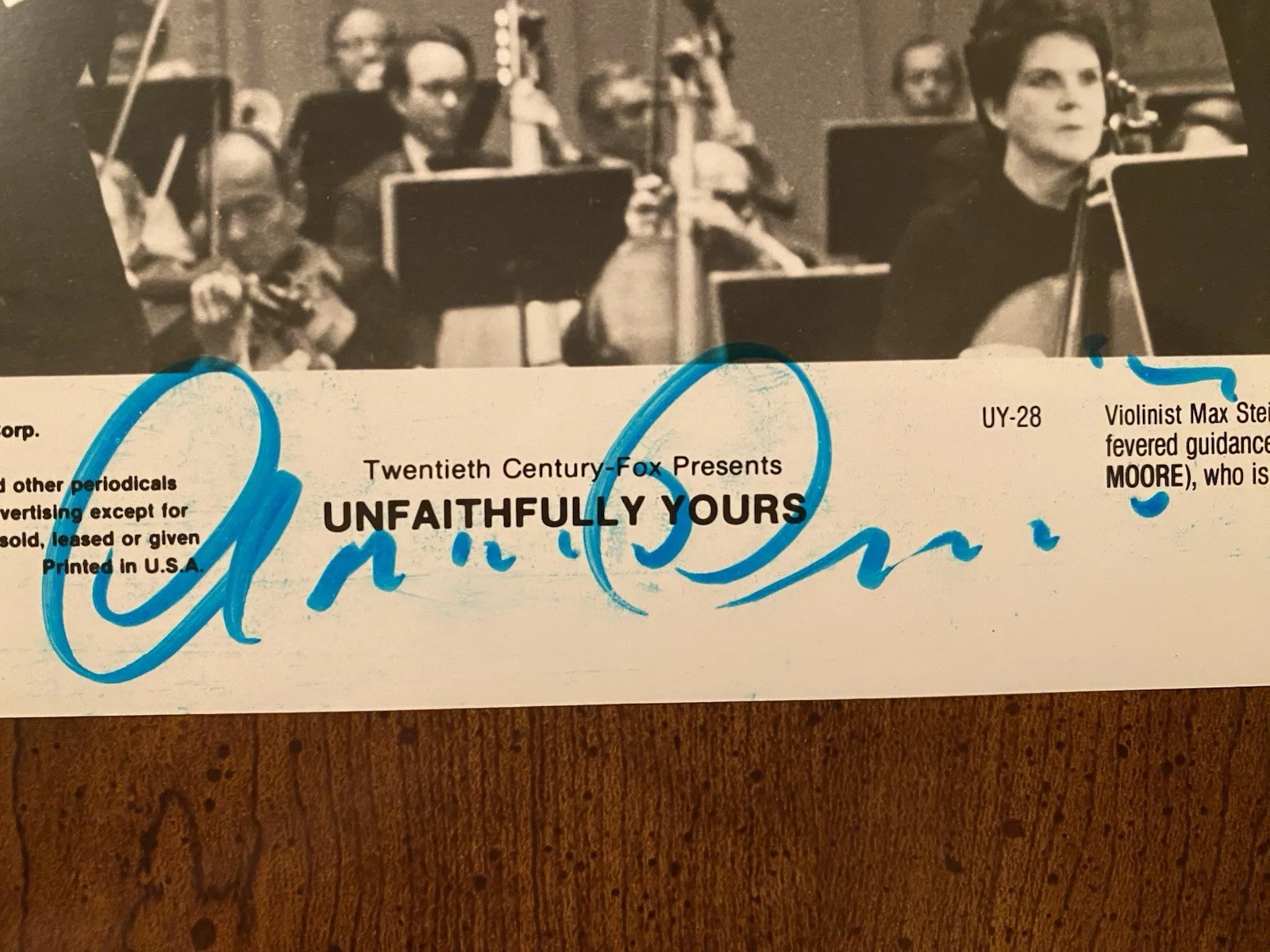 Dudley Moore, Armand Assante — Dudley Moore Armand Assante Signed Autographed Photo With COA Unfaithfully Yours, изображение 4
