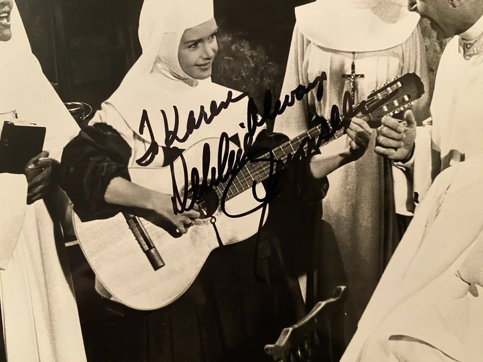 Debbie Reynolds, Ricardo Montalban — Debbie Reynolds Ricardo Montalban Signed Autographed Photo w COA The Singing Nun, изображение 2