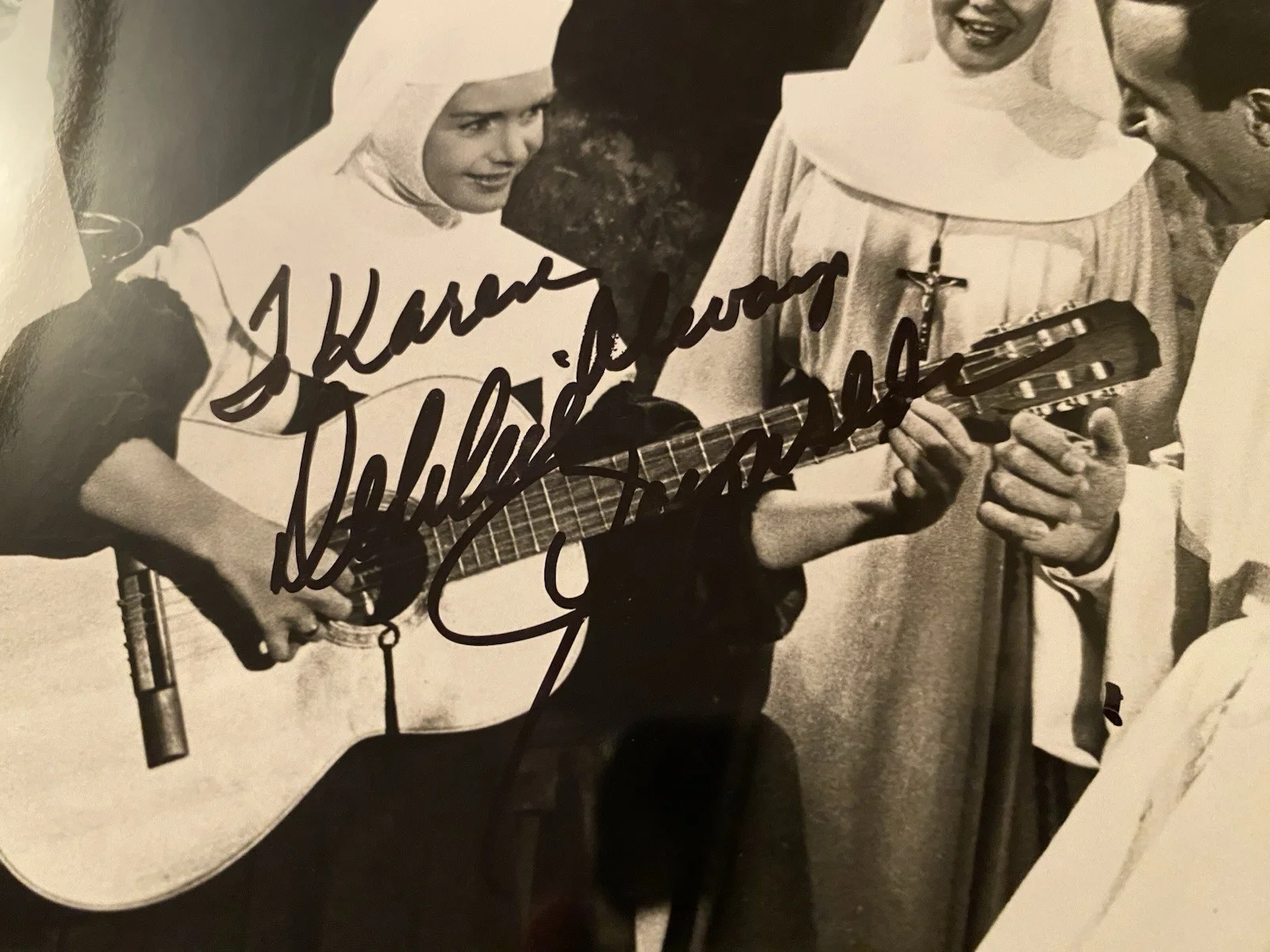 Debbie Reynolds, Ricardo Montalban — Debbie Reynolds Ricardo Montalban Signed Autographed Photo w COA The Singing Nun, изображение 3