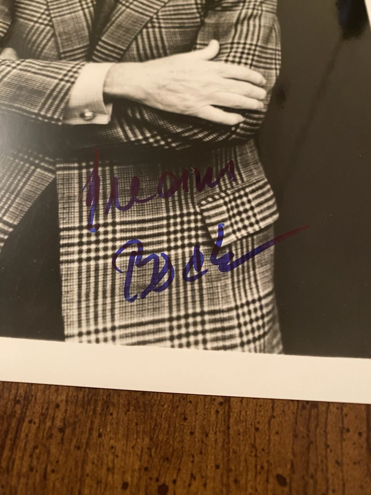 Gregory Peck — Gregory Peck Signed Autographed Photo With COA Older Roman Holiday The Omen NICE, изображение 3