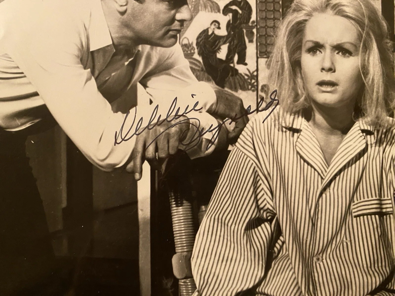 Tony Curtis, Debbie Reynolds — Tony Curtis Debbie Reynolds Signed Autographed Photo With COA Goodbye Charlie, изображение 2