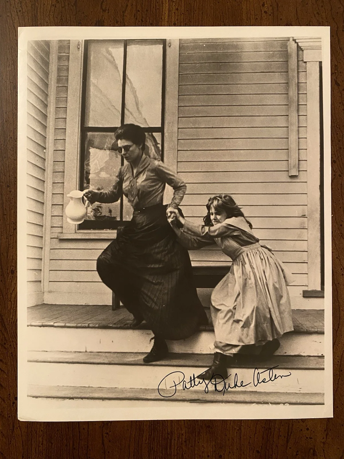 Patty Duke — Patty Duke Signed Autographed 8x10 Photo With COA The Miracle Worker Helen Kelle