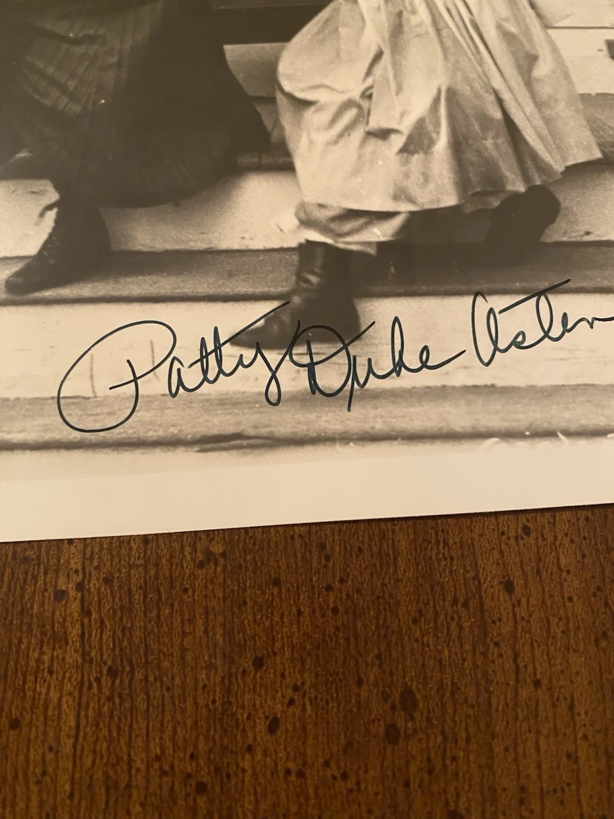 Patty Duke — Patty Duke Signed Autographed 8x10 Photo With COA The Miracle Worker Helen Kelle, image 3