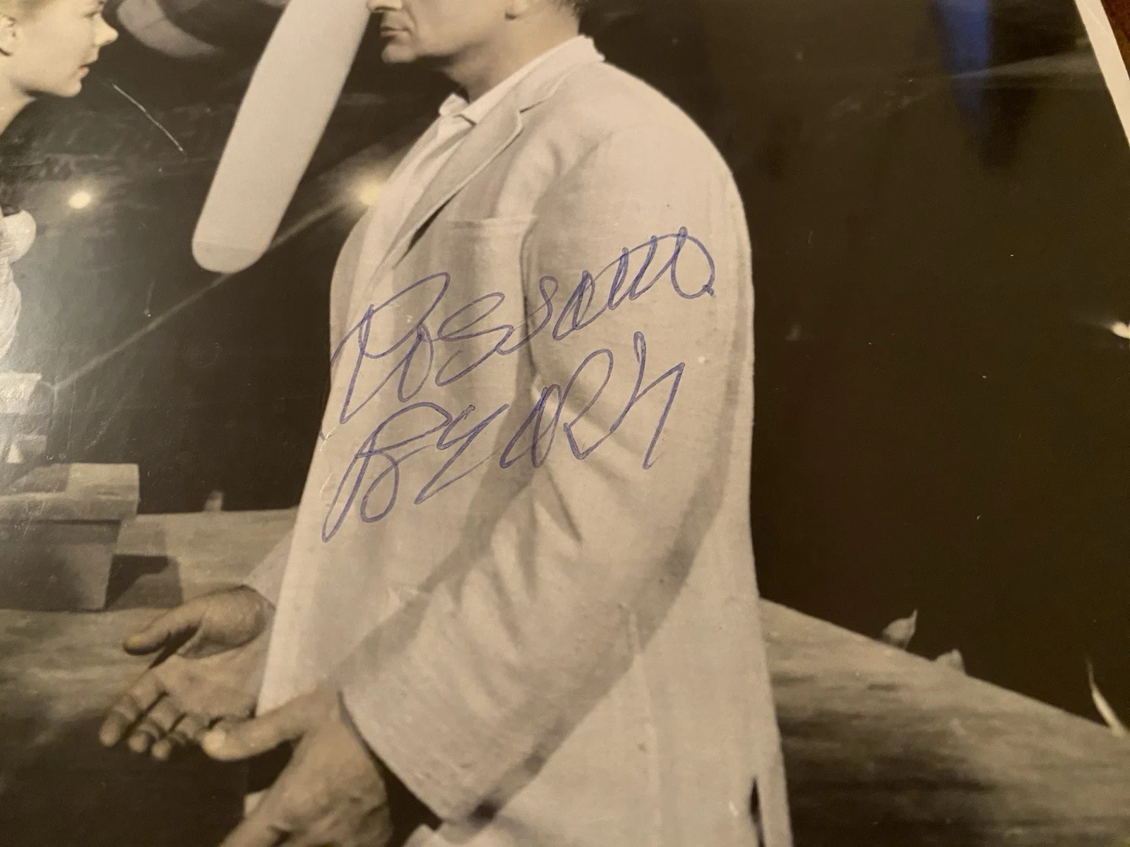 Rossano Brazzi — Rossano Brazzi Signed Autographed 10x8 South Pacific Photo With COA NICE, изображение 3