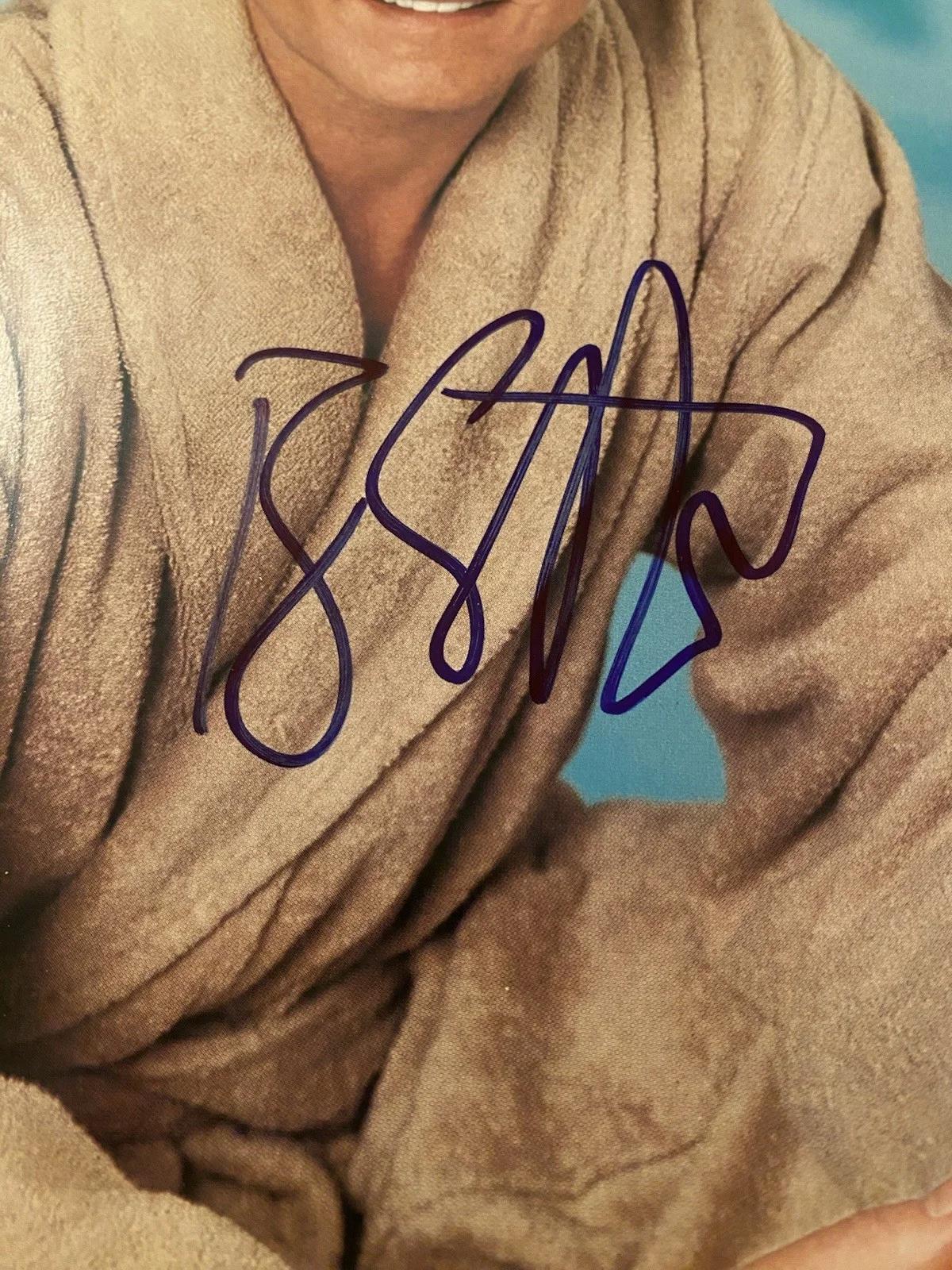 Ray Liotta — Ray Liotta Signed Autographed In New York Magazine With COA Goodfellas Bee Movie, изображение 3