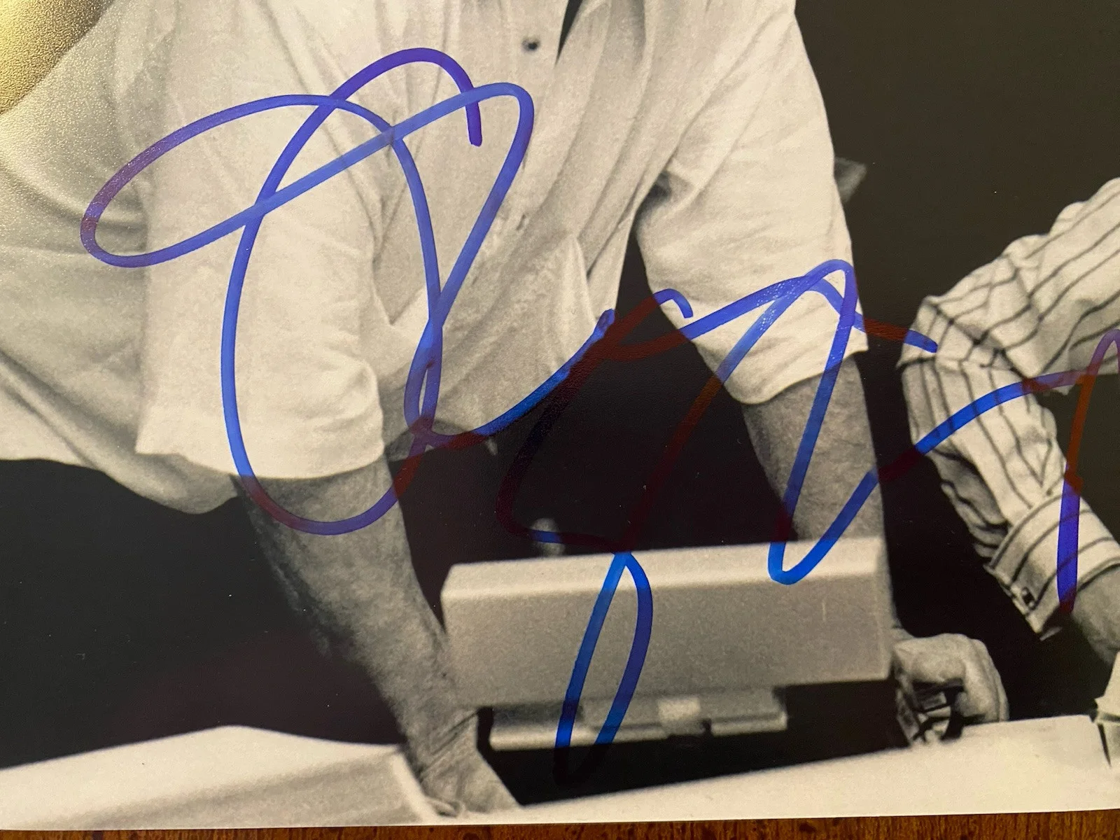 Michael Douglas, Oliver Stone — Michael Douglas Oliver Stone Signed Autographed Photo Wall Street By Both w COA, изображение 2