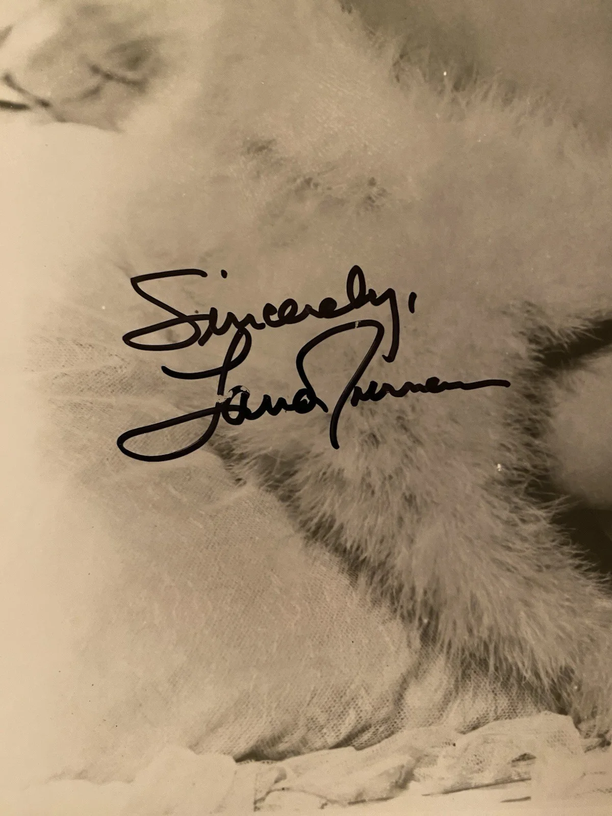 Lana Turner — Lana Turner Signed Autographed Photo With COA Imitation Of Life Peyton Place, изображение 2