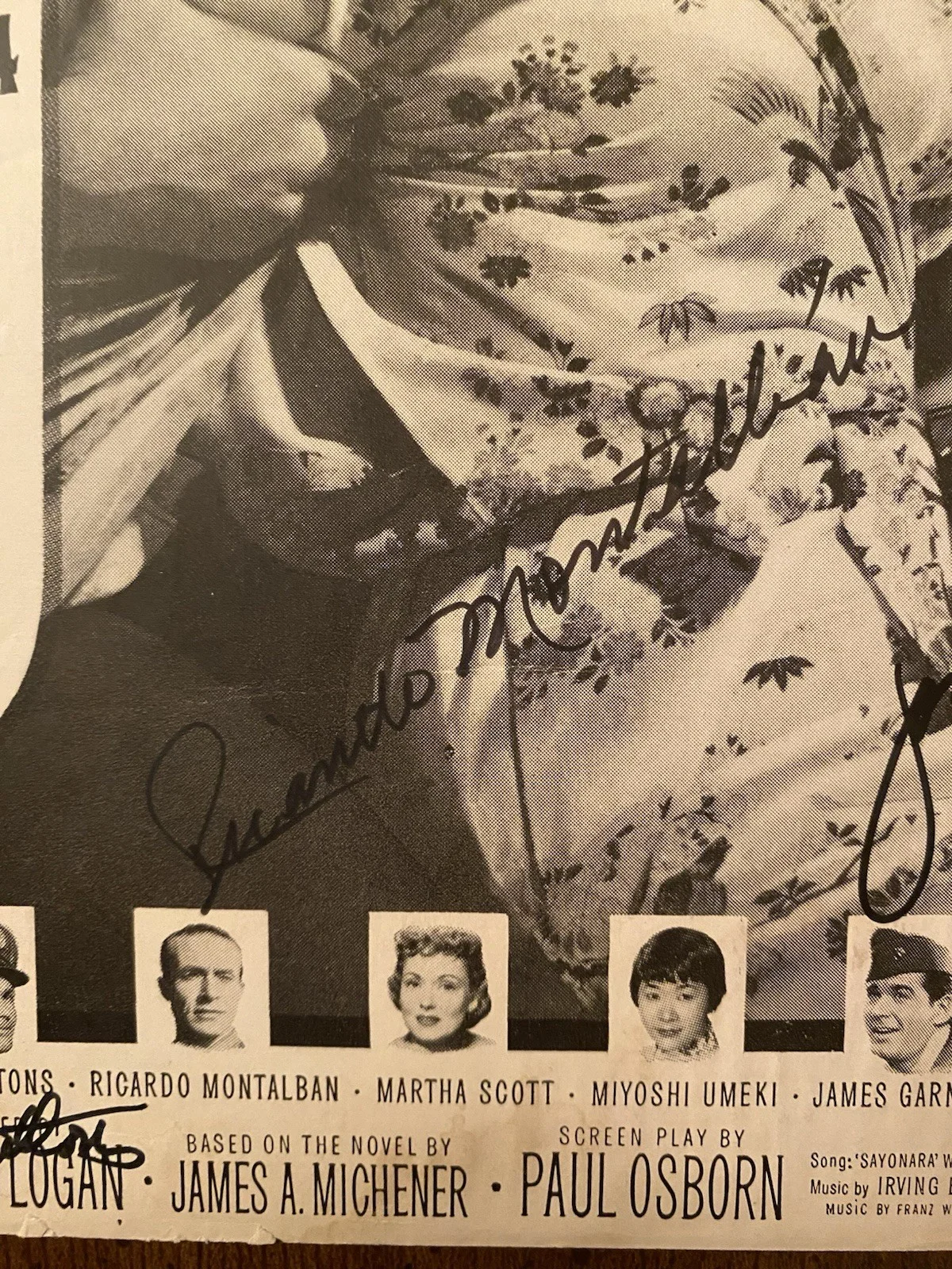 James Garner, Red Buttons, Ricardo Montalban — Sayonara Cast Signed Autographed Vintage Ad By 3 w/ COA Garner Buttons Montalban, изображение 2
