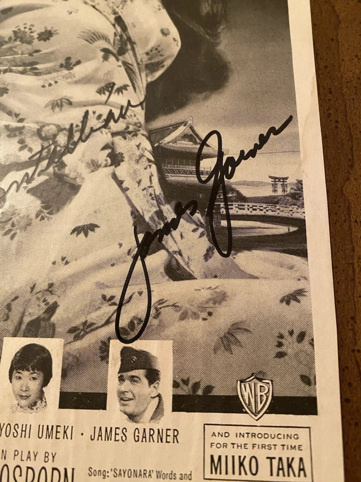 James Garner, Red Buttons, Ricardo Montalban — Sayonara Cast Signed Autographed Vintage Ad By 3 w/ COA Garner Buttons Montalban, изображение 5
