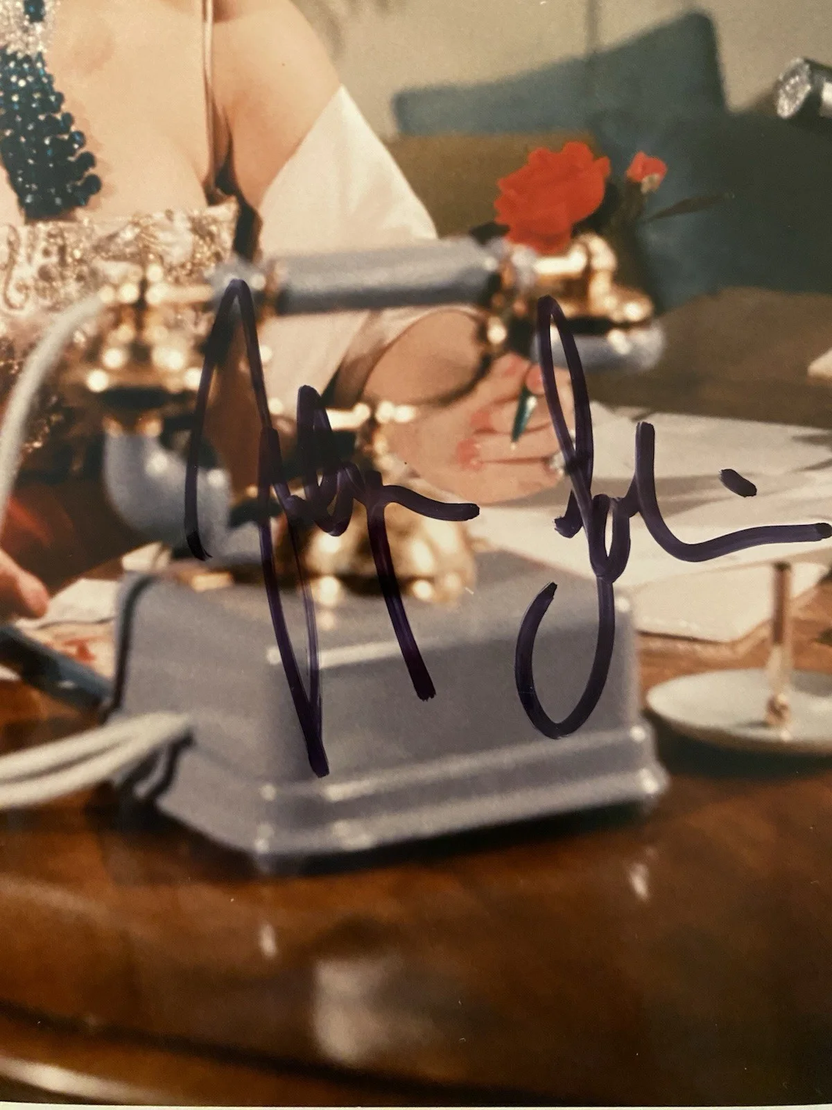 Zsa Zsa Gabor — Zsa Zsa Gabor Signed Autographed Photo With COA Batman 66 Gilligan’s Island Etc, изображение 2