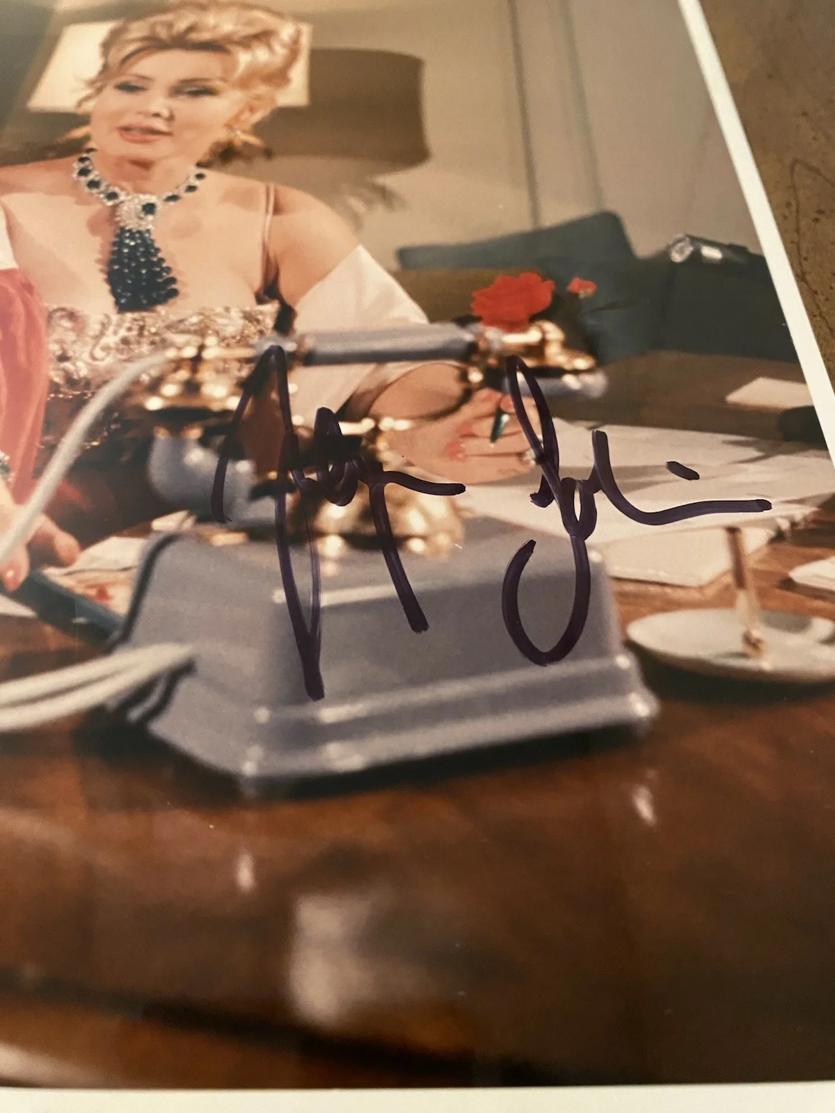 Zsa Zsa Gabor — Zsa Zsa Gabor Signed Autographed Photo With COA Batman 66 Gilligan’s Island Etc, изображение 3