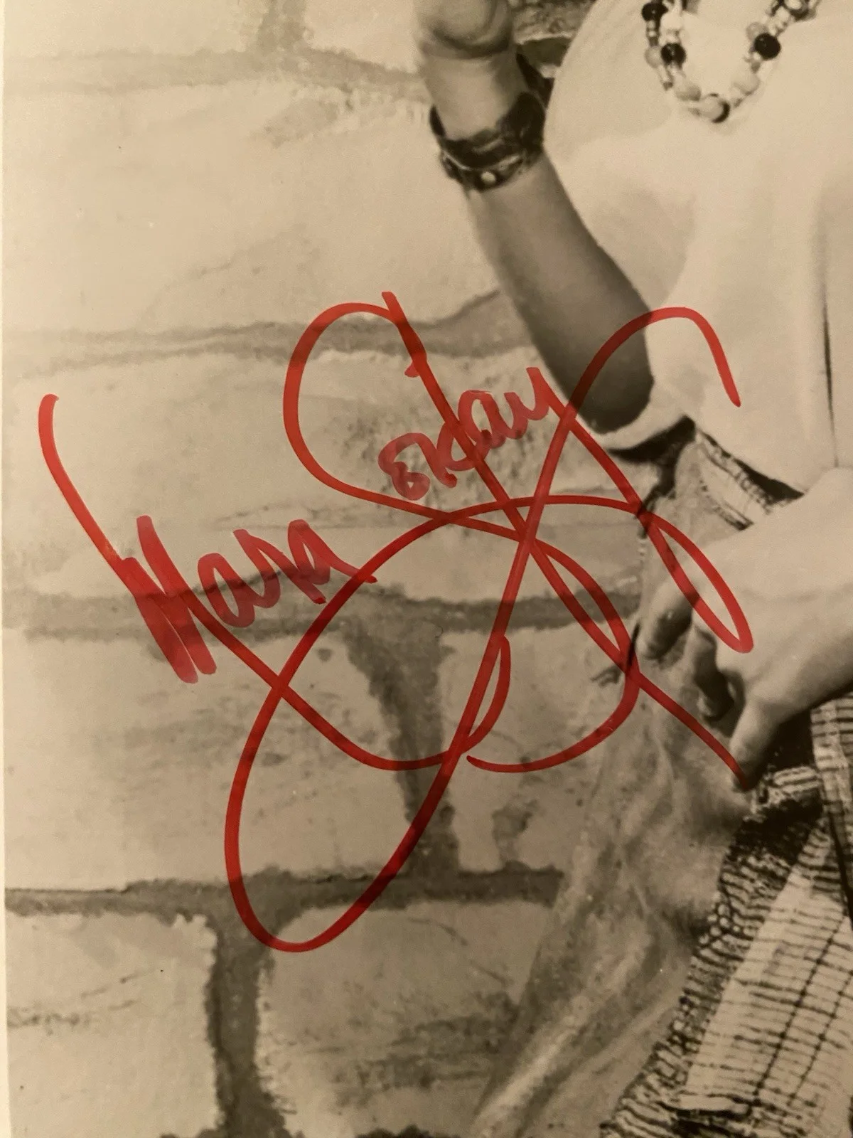 Mara Corday — Mara Corday Signed Autographed Photo With COA The Quiet Gun Naked Gun Man Withou, изображение 2