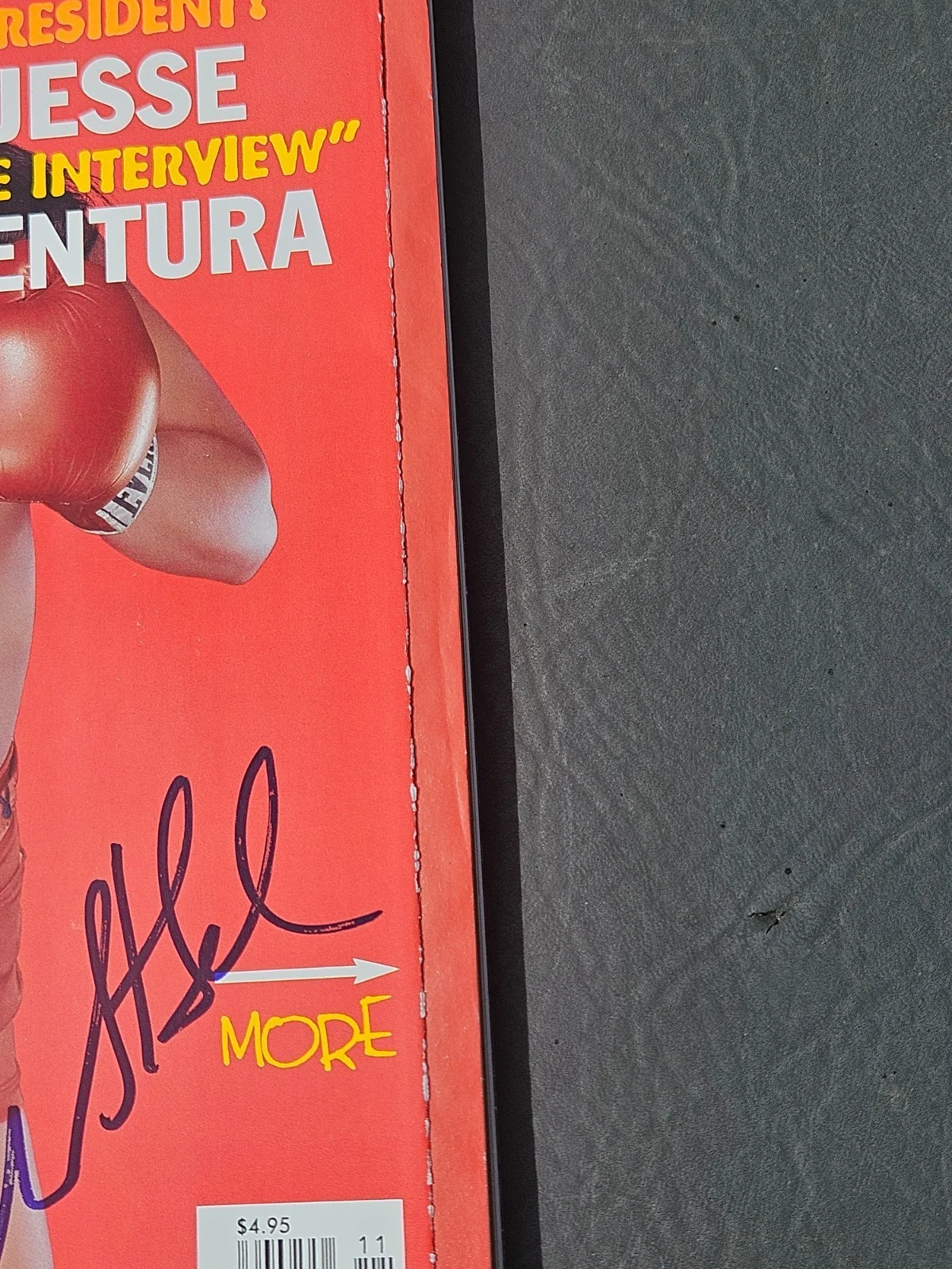 November 1999 MIA ST. JOHN PLAYBOY Full Mag COA Signed Auto In-Person, изображение 2