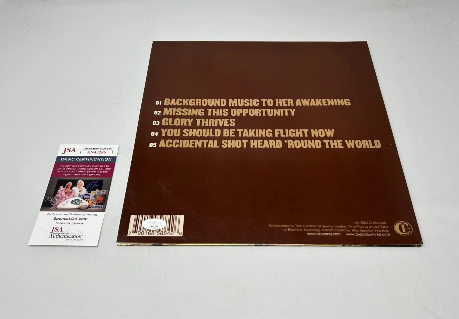August Burns Red signed Looks Fragile After All Album JSA COA (Signed by all 5), изображение 2