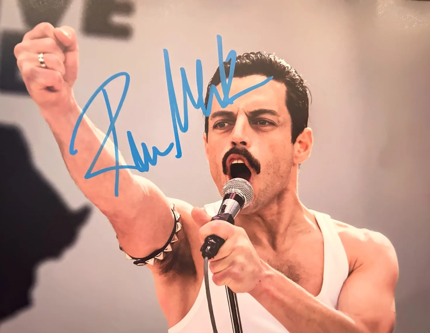 Rami Malek — Rami Malek Signed 8x10" Queen: Freddie Mercury Authentic Autograph w/COA, image 3