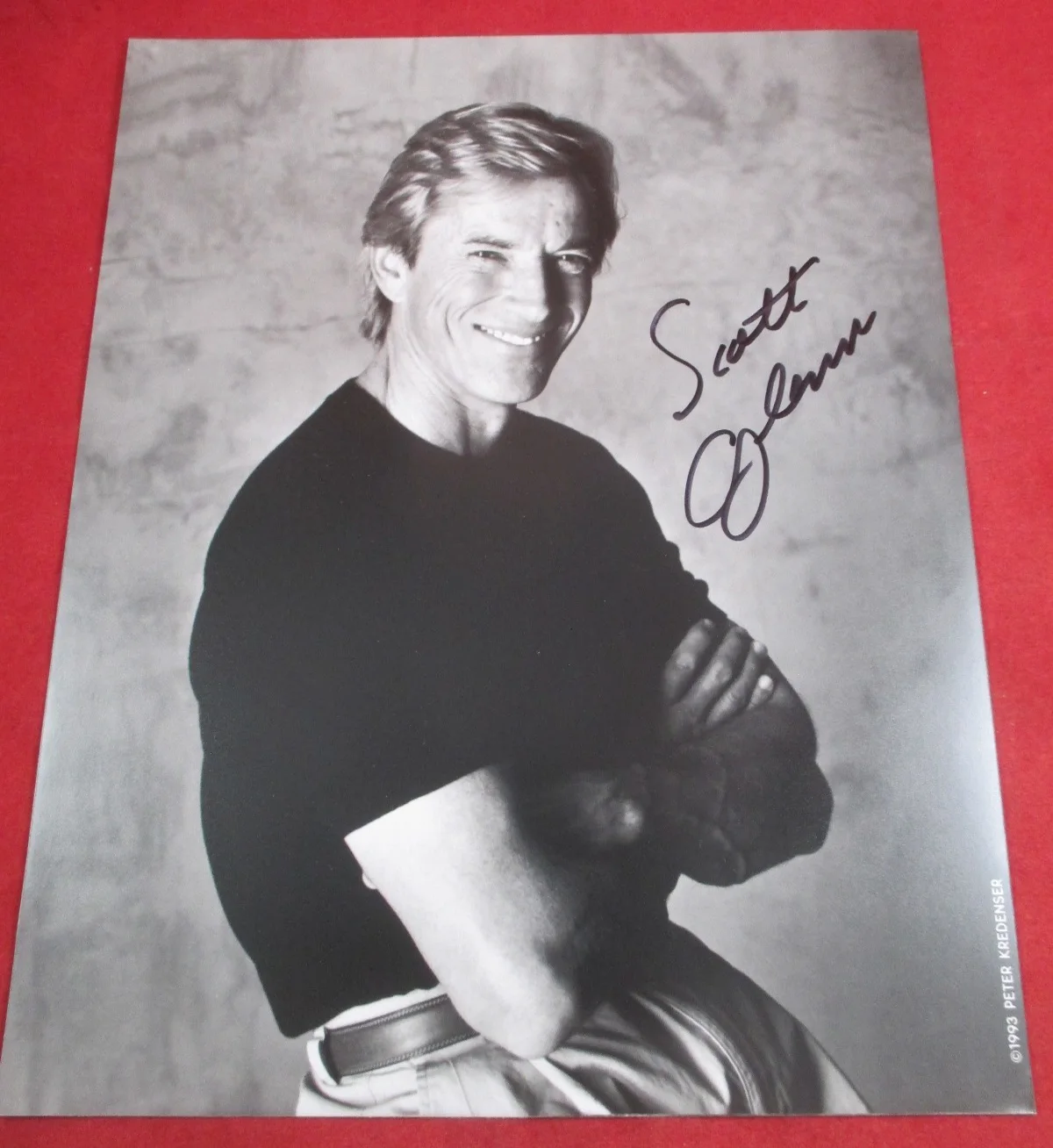 Scott Glenn — Scott Glenn "1993 Promotional Photo" AUTOGRAPH Signed 8x10 Photo Kredenser Photo