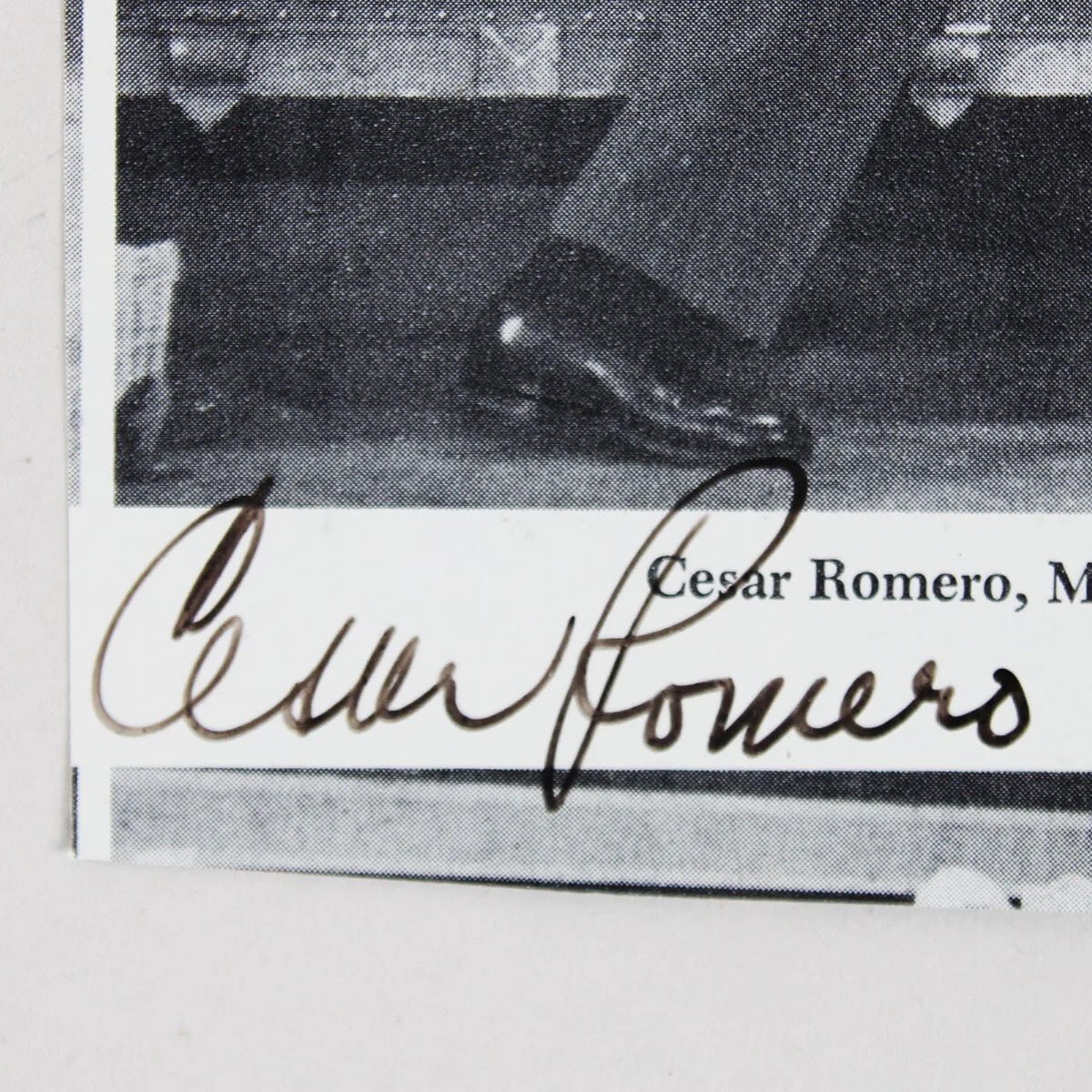 Ceasar Romero Signed Photo - COA JSA, image 2