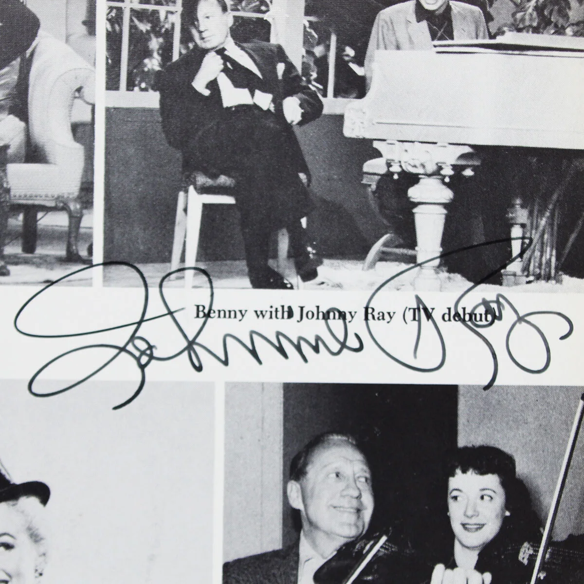 Martha Raye Signed Photo w/ Johnny Ray and Giselle McKenzie - COA JSA, изображение 4