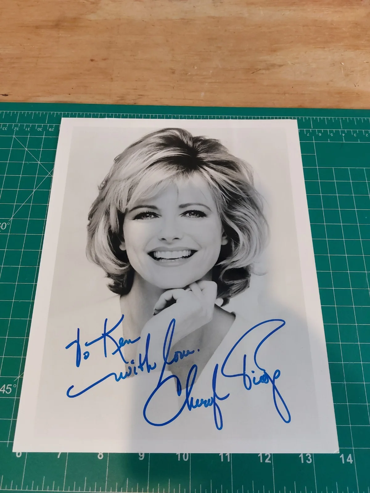 Cheryl Tiegs — CHERYL TIEGS SIGNED AUTOGRAPHED 8X10 PHOTO Personalized