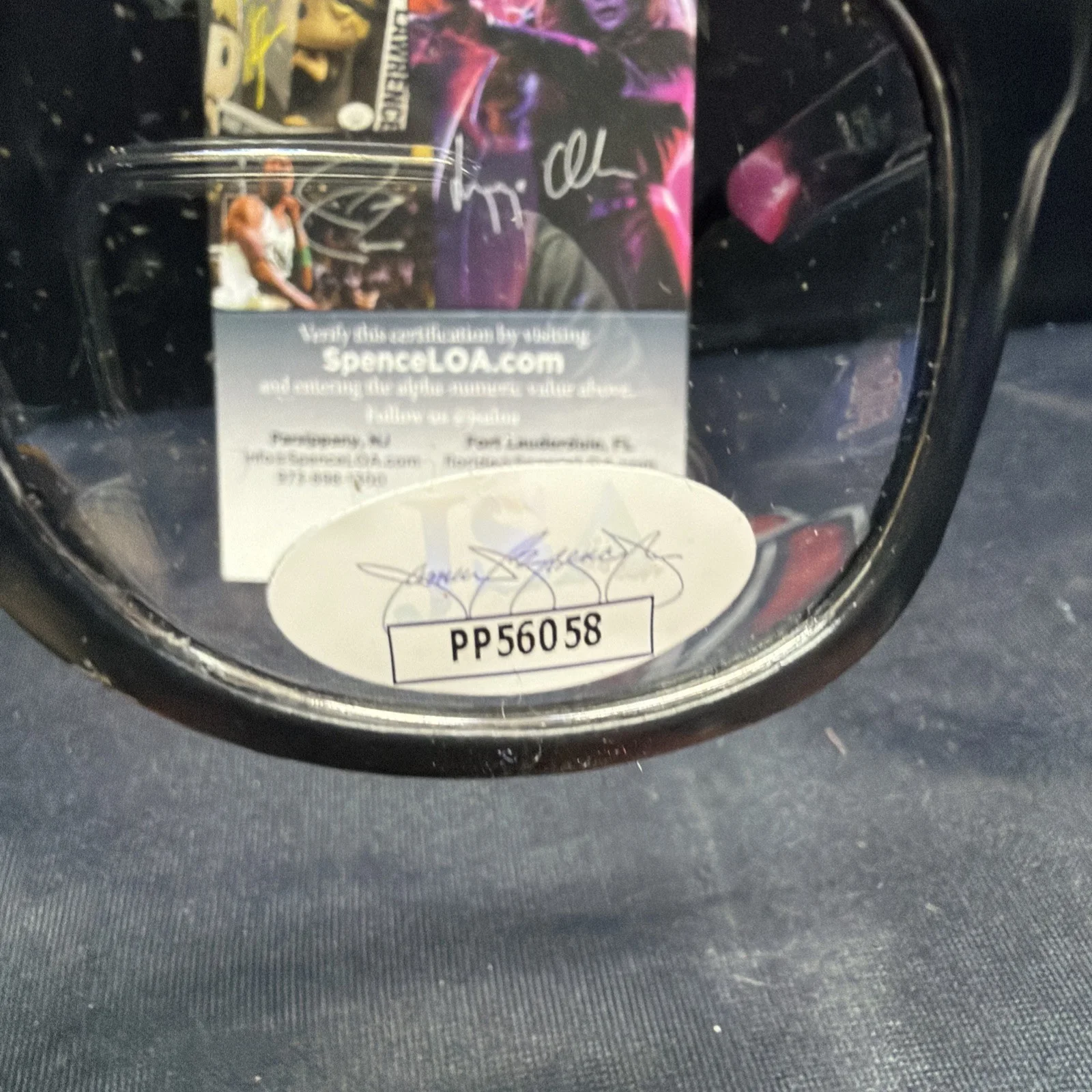 Charlie Sheen — Charlie Sheen “Wild Thing” Ricky Vaughn Glasses - Major League Movie Beckett BAS, изображение 3