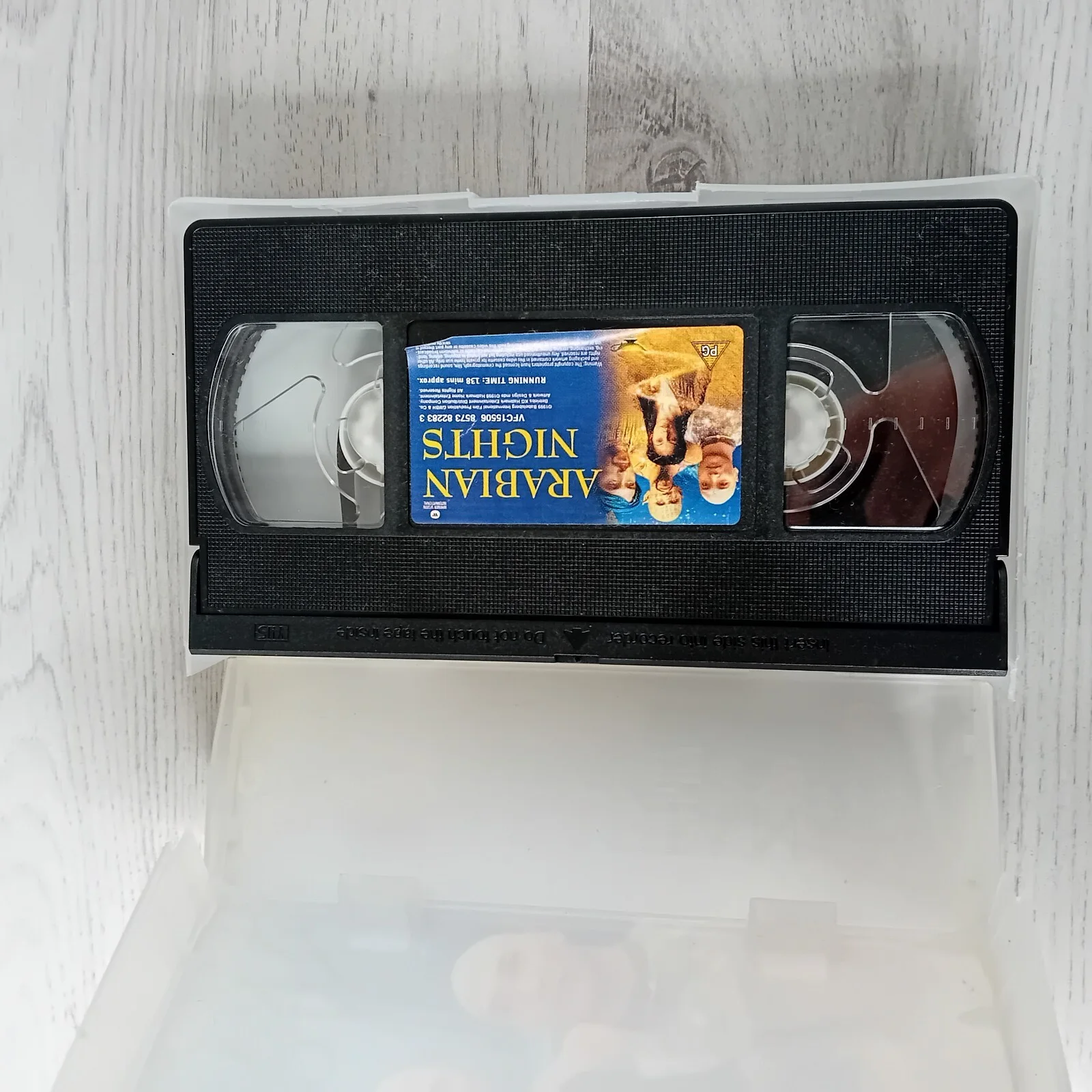 ARABIAN NIGHTS VHS TAPE -RARE RETRO MOVIE SERIES VINTAGE, изображение 2