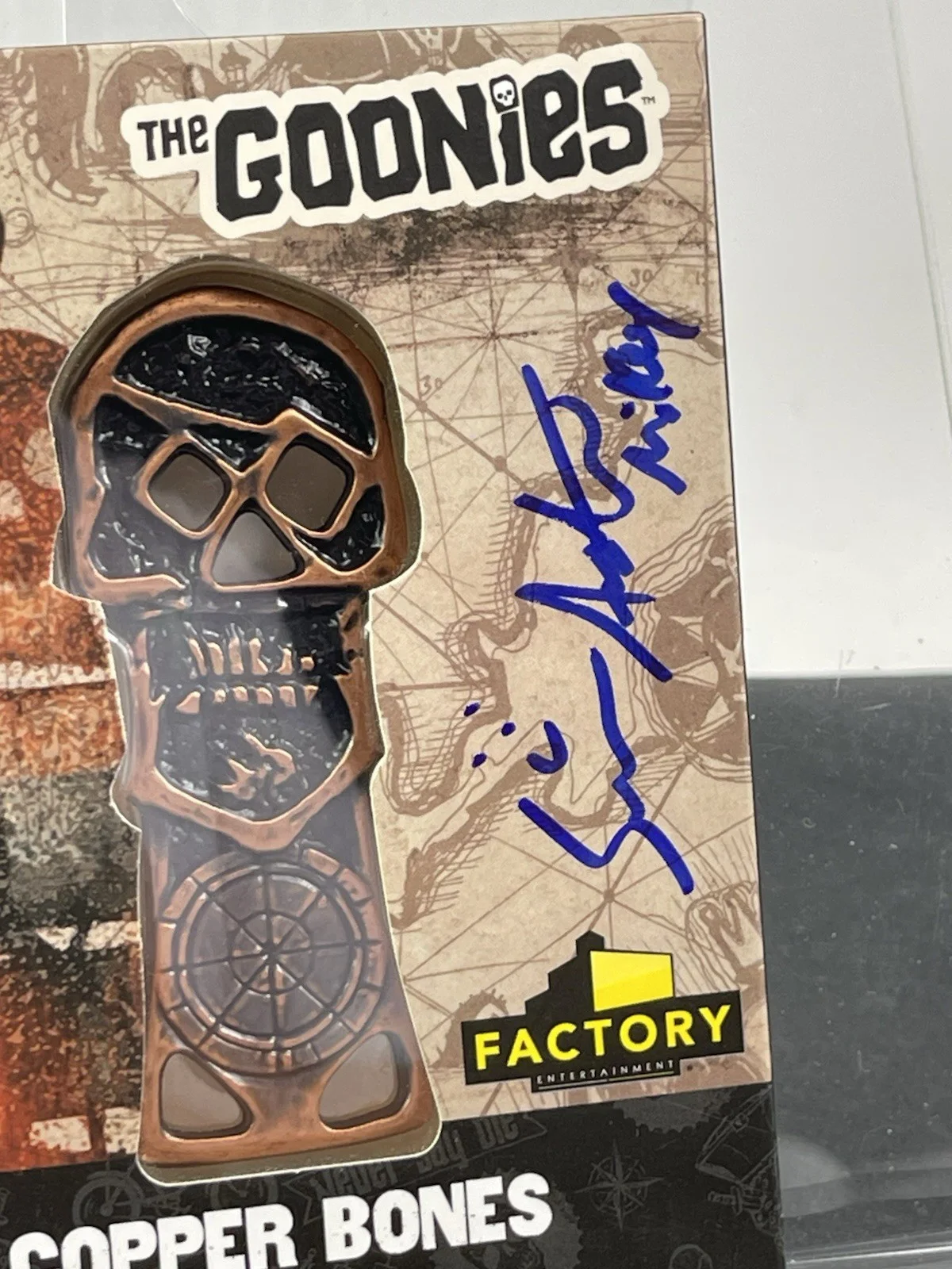 Sean Astin — Sean Astin Signed Cooper Bones Key , The Goonies Authentic Autograph Beckett, image 2
