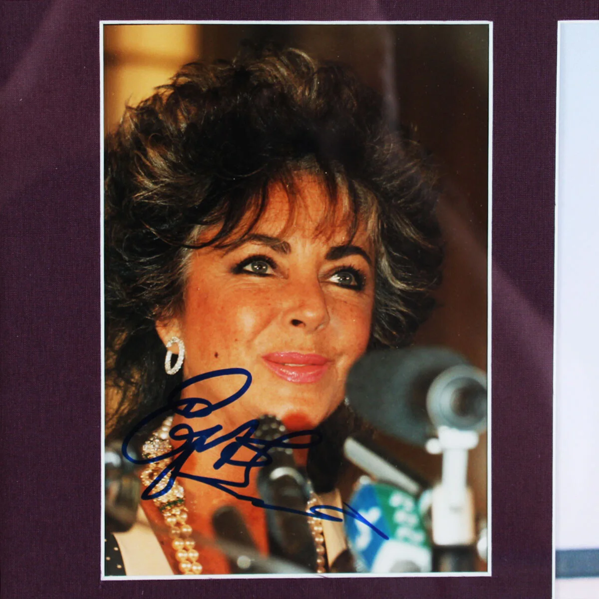 Elizabeth Taylor Signed Photo Display Cleopatra - COA JSA, image 3