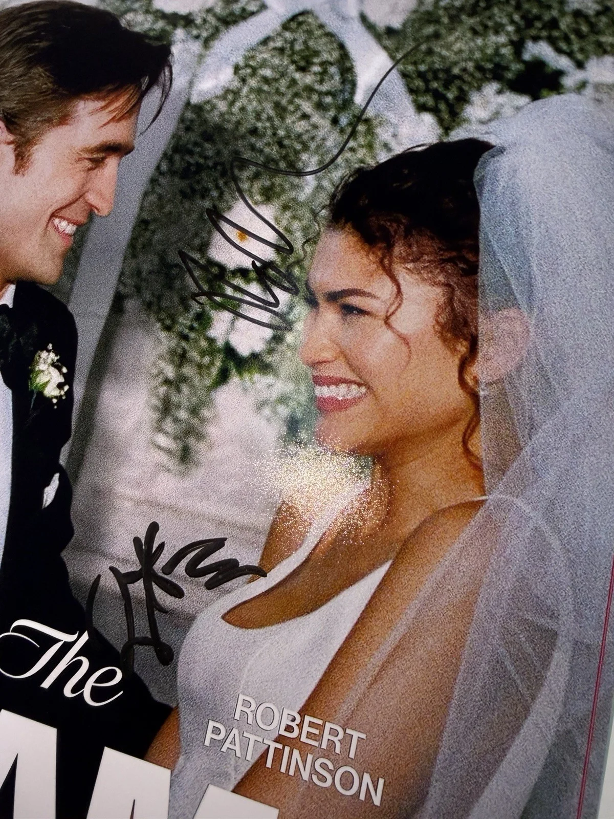 Zendaya — The Drama 11x14 Poster Signed by Zendaya, Robert Pattinson & Alana Haim w/ Proof, изображение 5