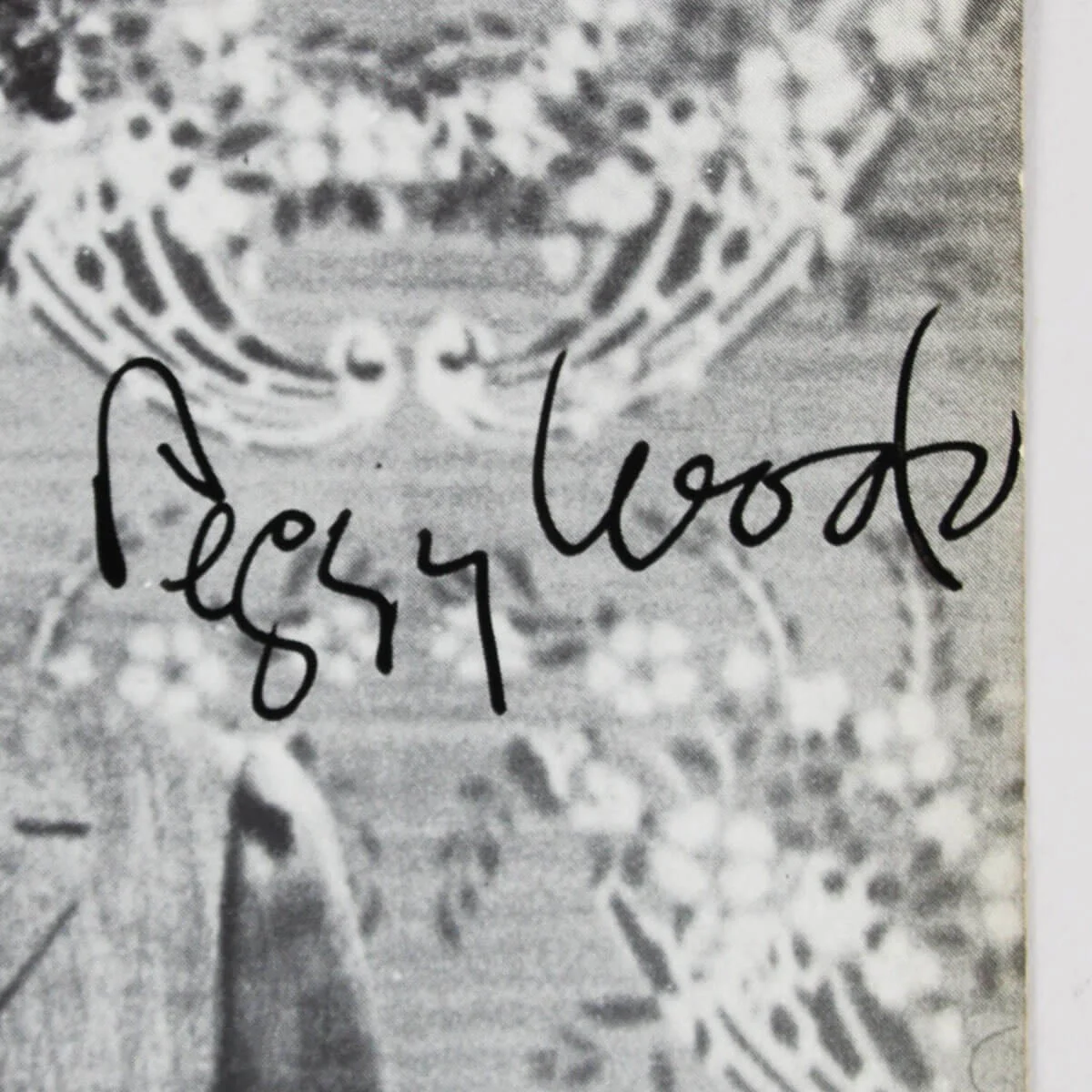 Peggy Wood Signed Magazine Page w/ Judson Laire & Ruth Gates "Mama" - COA JSA, image 2