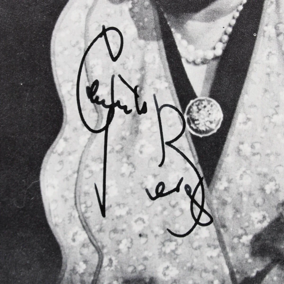 Gertrude Berg Signed Magazine Page - COA JSA, image 2