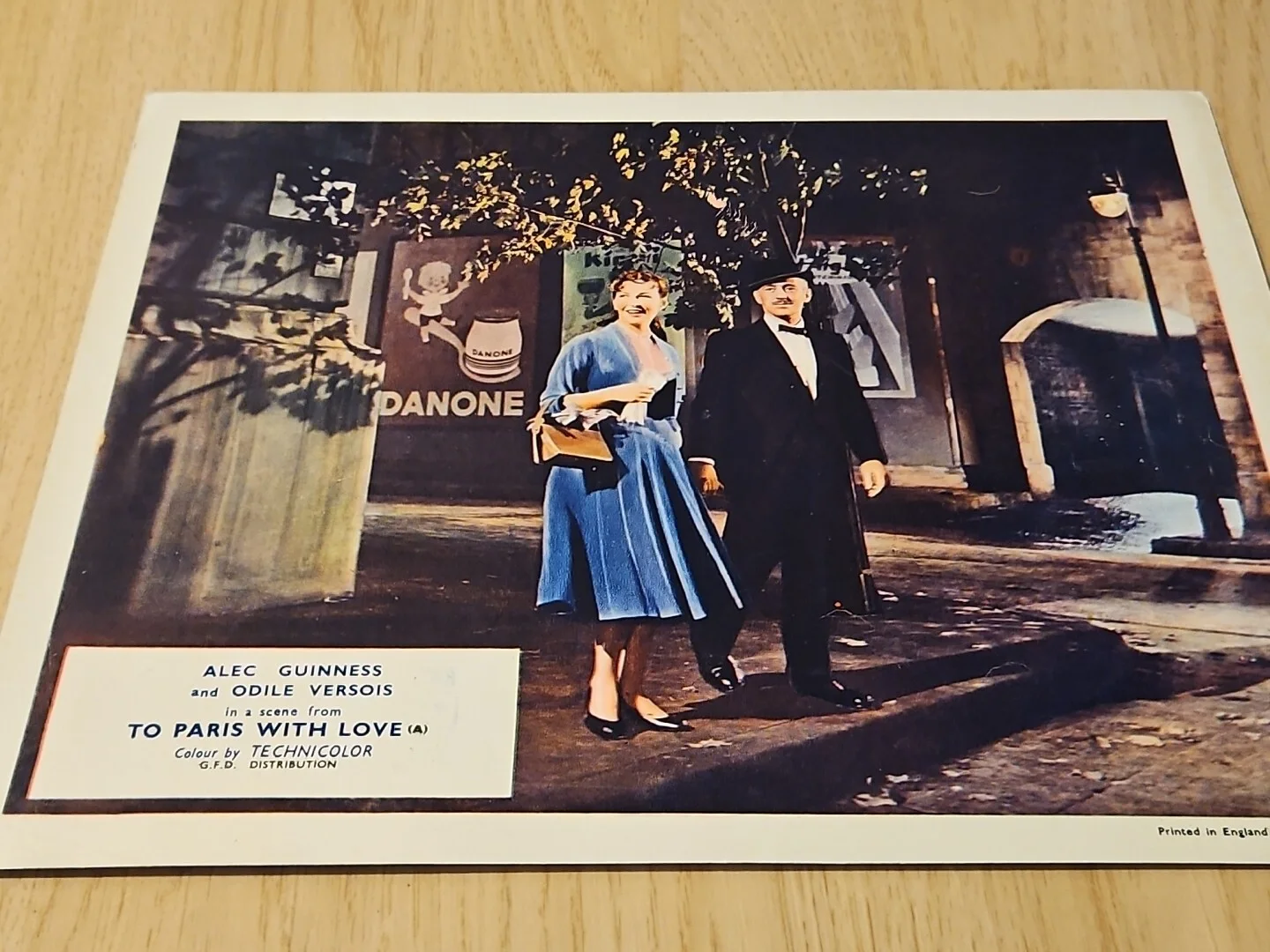 TO PARIS WITH LOVE - 1955 Lobby Card 10x8 - Alec Guinness, Odile Versois, изображение 4