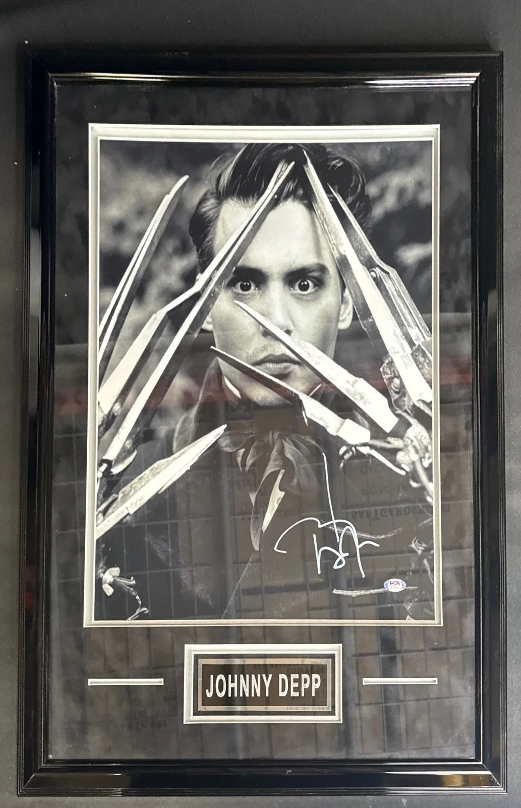 Johnny Depp — Johnny Depp & Amber Heard Autographed 16x20 Photo Custom Set Framed PSA, изображение 2