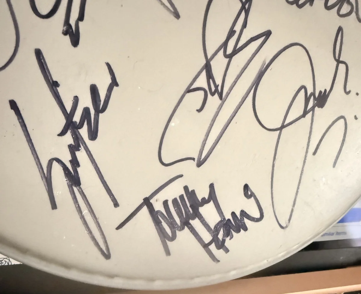 JASON HOOK TOMMY HENRIKSON ULI JON ROTH ERIC WILSON + MORE Signed Drumhead, image 2