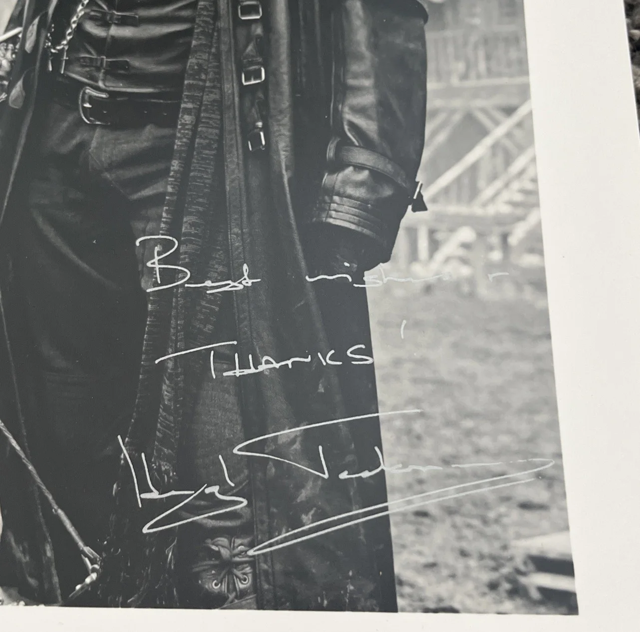 Hugh Jackman — Hugh Jackman signed VAN HELSING 8x10 Photo, image 2