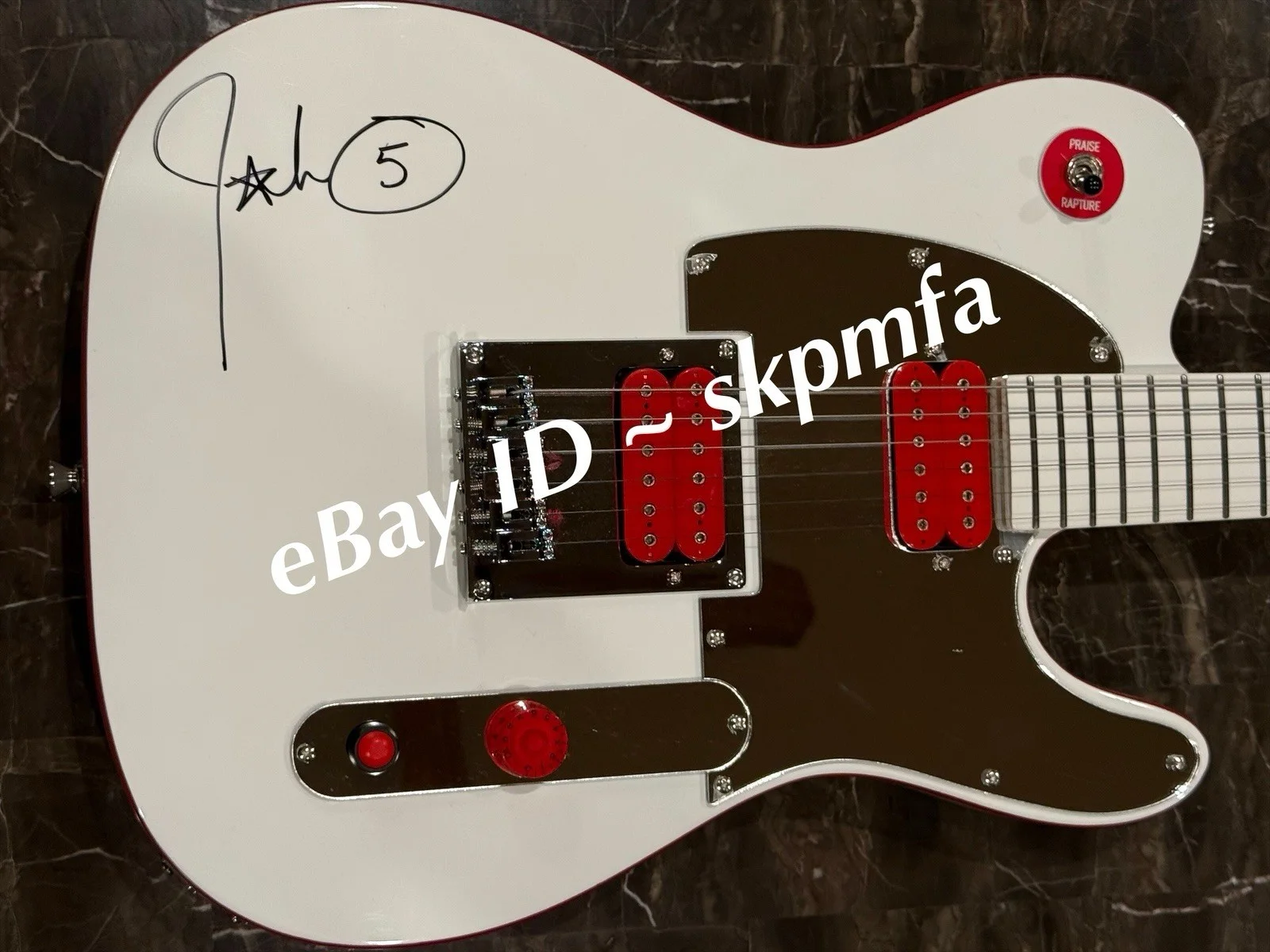 JOHN 5 ~ SIGNED Guitar 🎸💯 AUTHENTIC 2025 Tour VIP - W/ Hard Case - Motley Crue, изображение 2