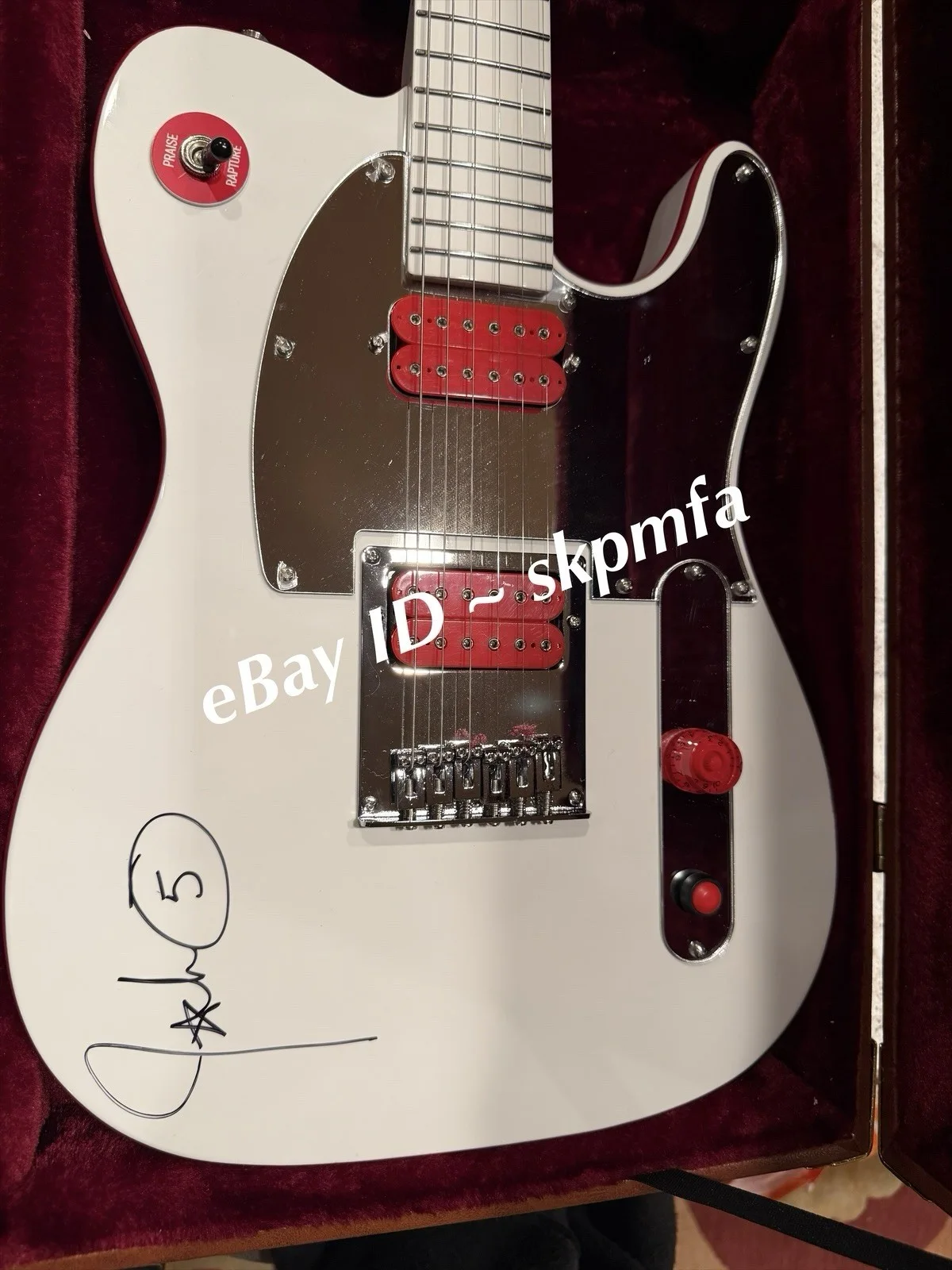 JOHN 5 ~ SIGNED Guitar 🎸💯 AUTHENTIC 2025 Tour VIP - W/ Hard Case - Motley Crue, изображение 3