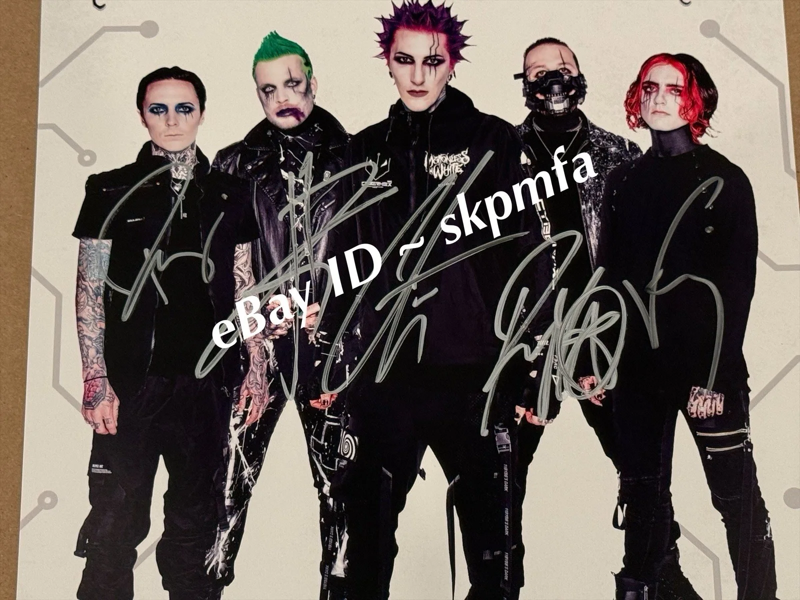 MOTIONLESS IN WHITE Poster Signed VIP 11x17 💯 Official Merch 2024 Tour🔥, изображение 2