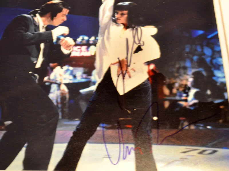 JOHN TRAVOLTA, UMA THURMAN — PULP FICTION Signed John Travolta & Thurman Autograph, FRAME Plaque COA UACC DVD, image 4