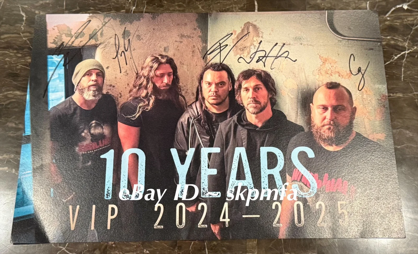 10 YEARS Signed 12x18 💯 Official Merch 2024-25 VIP Poster🔥& Tour Poster, изображение 2