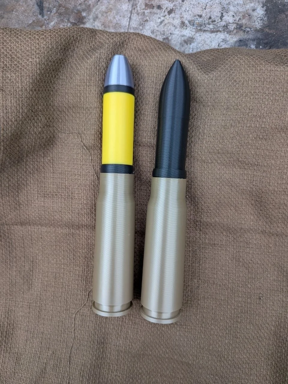 1x 3d printed replica bullet shell 20x82 MG 151 prop lifesize reenactor ww2 20mm, image 3