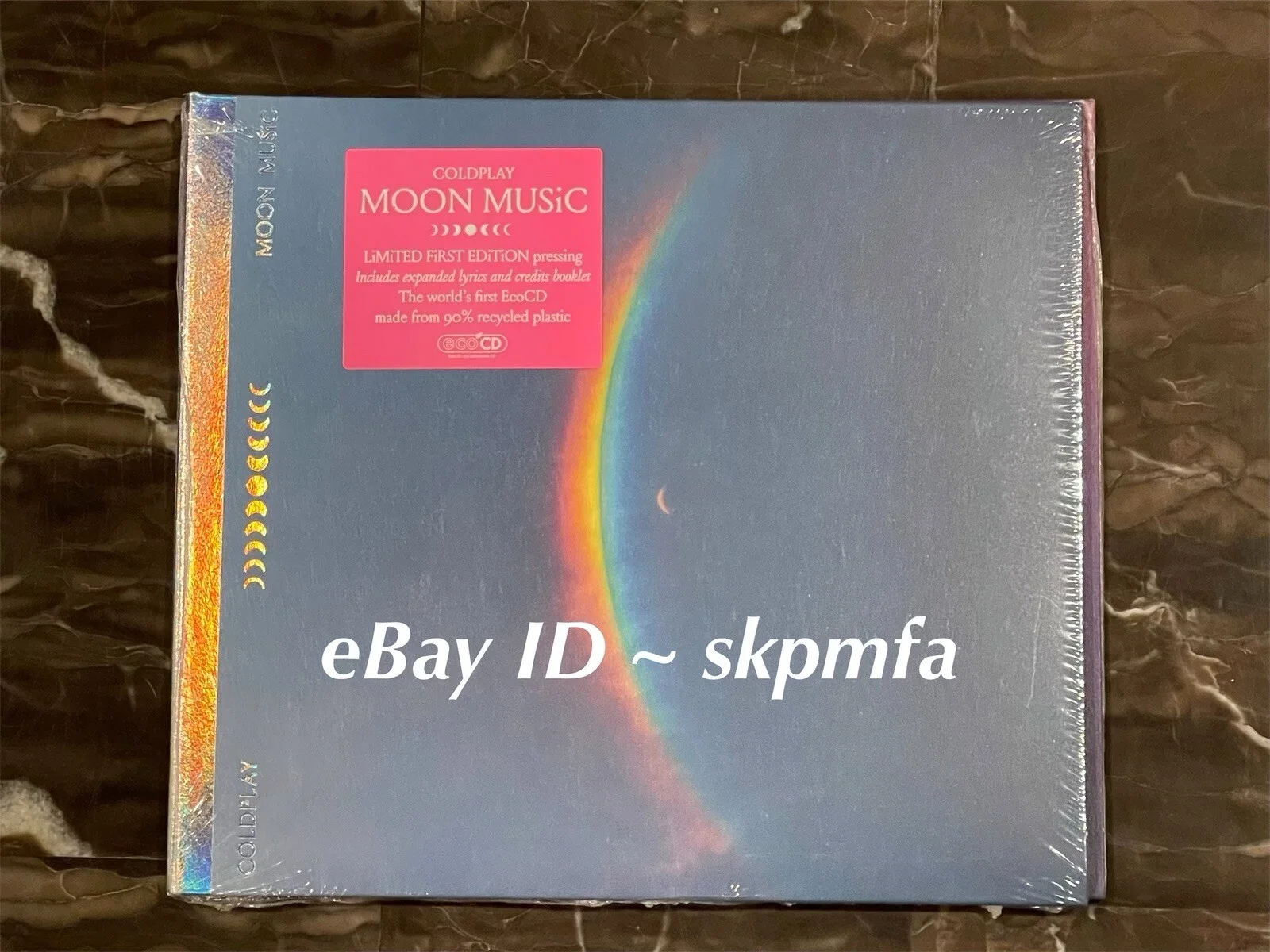 COLDPLAY - Moon Music CD + Band Signed Art Card 💯 Official Merchandise !, изображение 2
