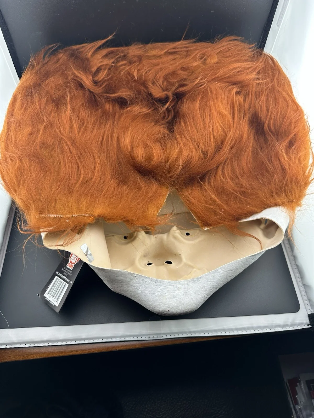 Bill Skarsgard Signed Pennywise It Deluxe Horror Mask Celebrity Authentics COA, изображение 4