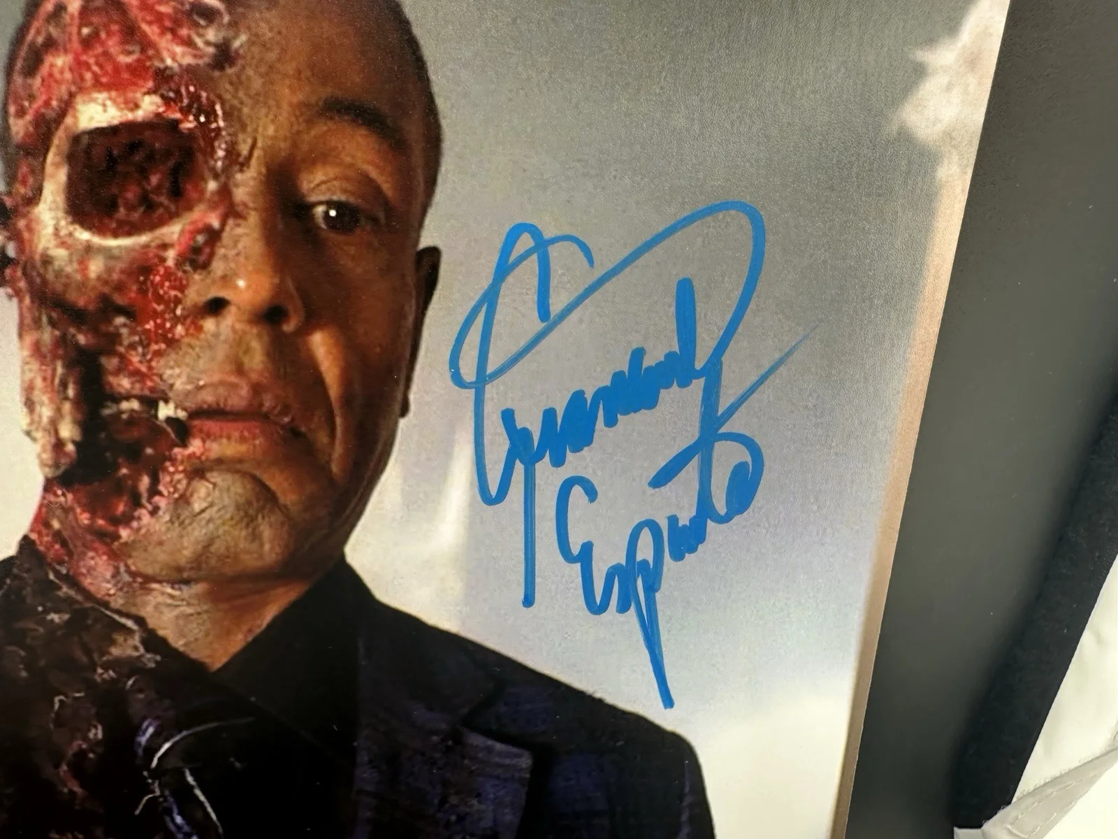 GIANCARLO ESPOSITO — GIANCARLO ESPOSITO SIGNED 8X10 PHOTO BREAKING BAD GUS AUTOGRAPH BECKETT, image 2