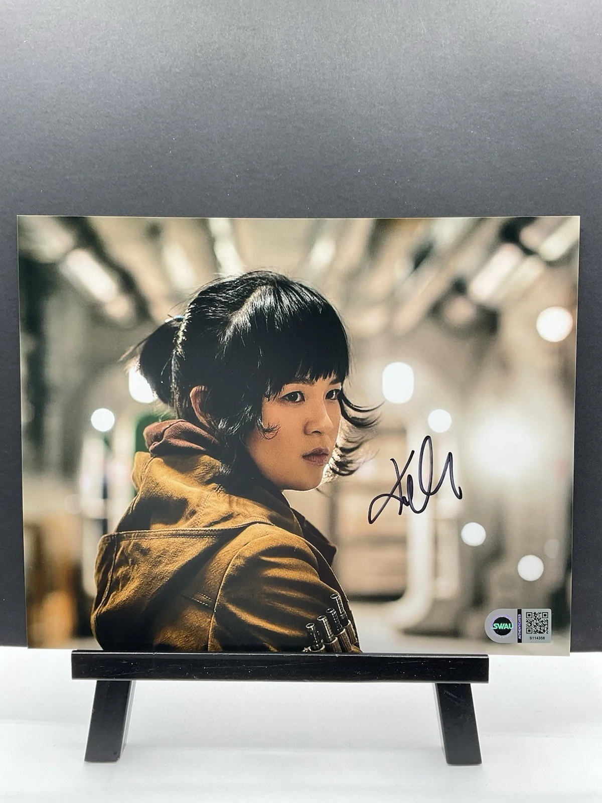 Kelly Marie Tran — Kelly Marie Tran signed 8x10 Last Jedi signed photo Star Wars signed 8x10 SWAU