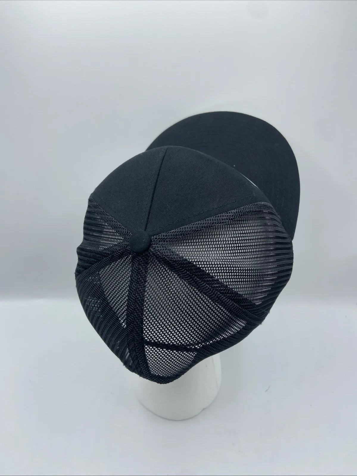 BUSH Band Trucker Hat EUC All Black Rock Gavin Rossdale Yupoong Cap, изображение 4