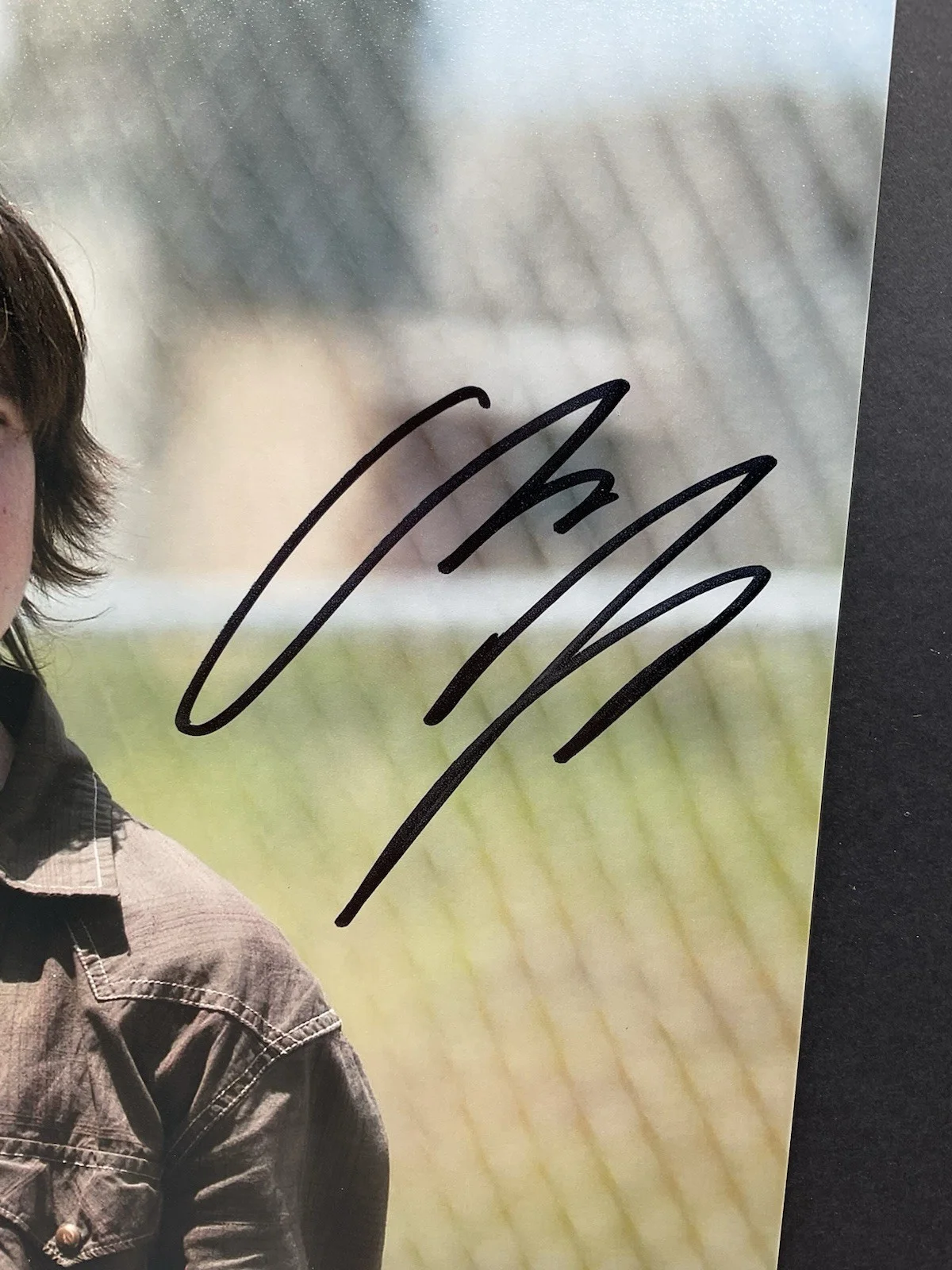 Chandler Riggs — Chandler Riggs signed 8x10 Walking Dead signed photo Carl Grimes photo SWAU AMC, изображение 2